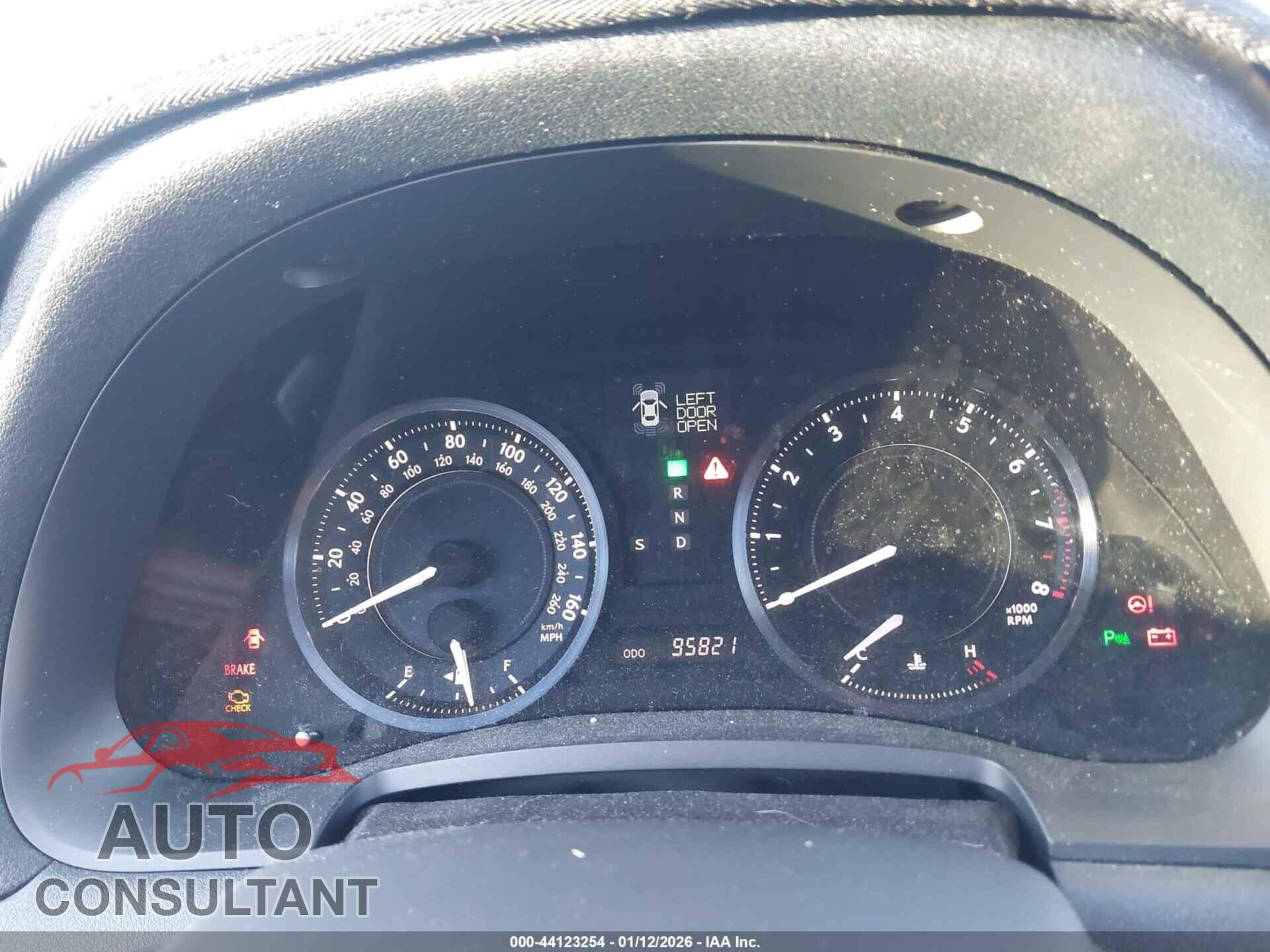 LEXUS IS 350C 2010 - JTHFE2C25A2501152