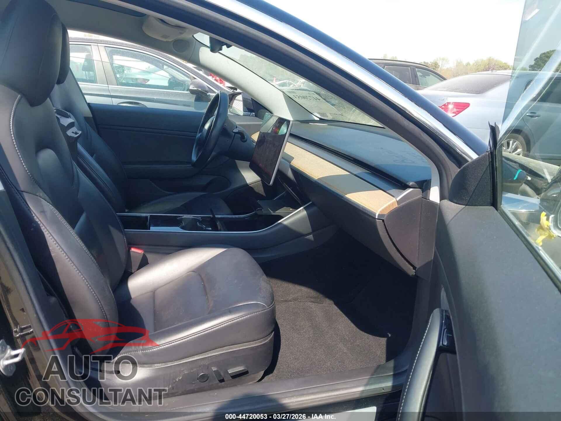 TESLA MODEL 3 2018 - 5YJ3E1EA4JF042177