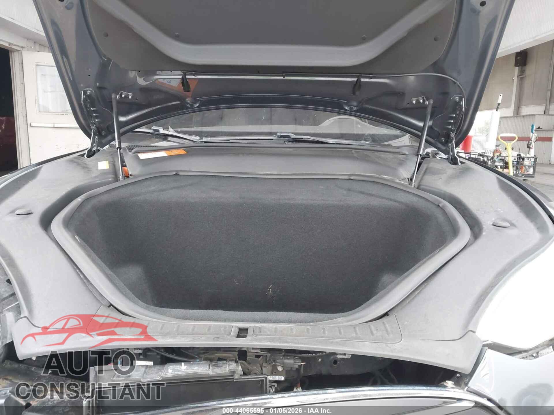 TESLA MODEL S 2016 - 5YJSA1E2XGF122396