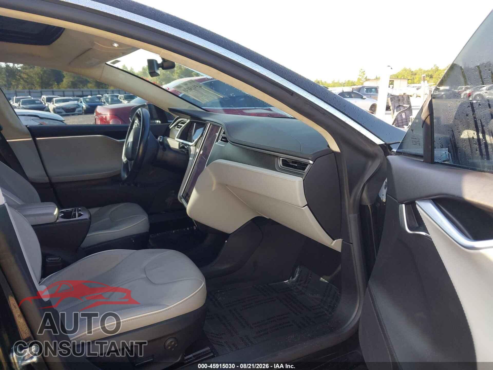 TESLA MODEL S 2013 - 5YJSA1DP9DFP12596