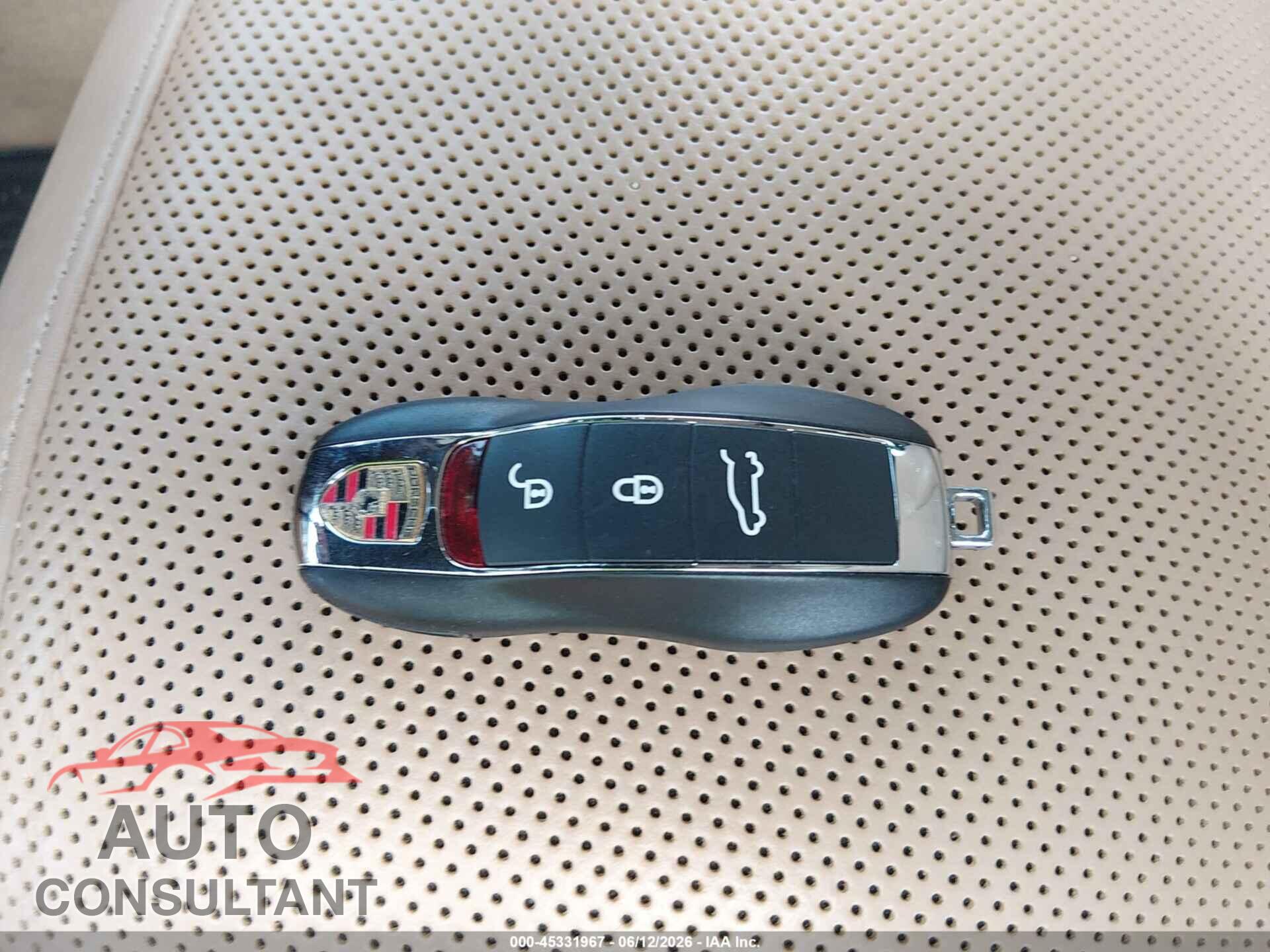 PORSCHE CAYENNE 2017 - WP1AA2A27HKA83289