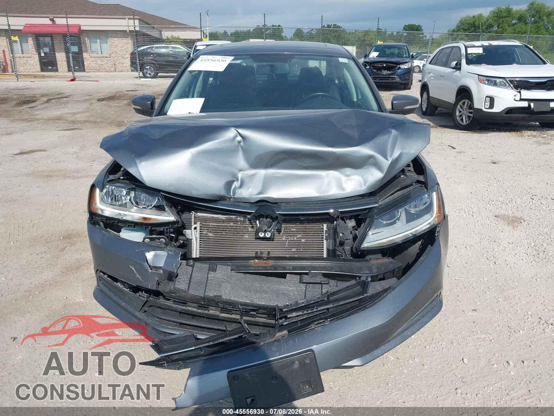 VOLKSWAGEN JETTA 2017 - 3VWDB7AJ7HM261207