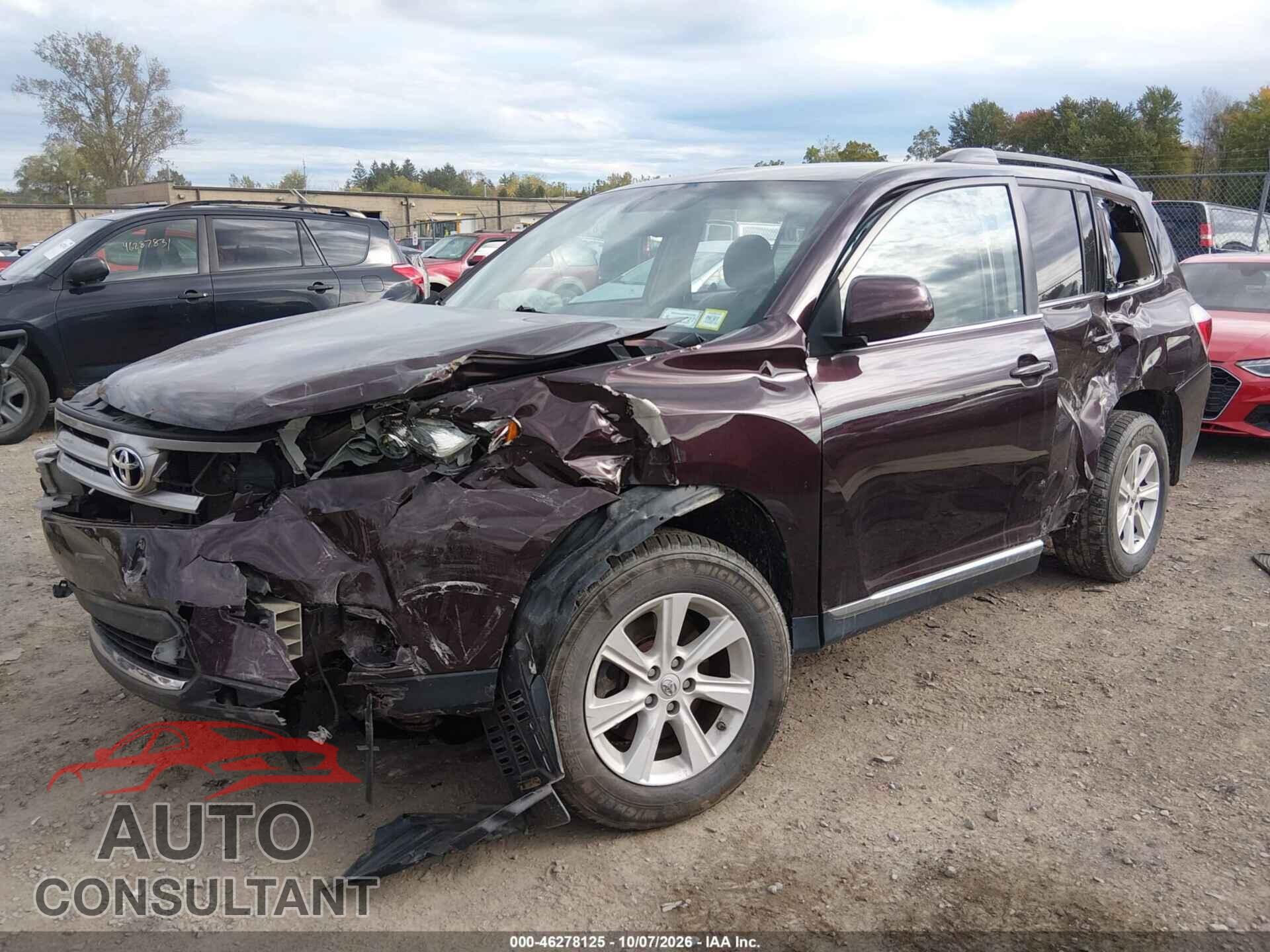 TOYOTA HIGHLANDER 2013 - 5TDBK3EH8DS276819