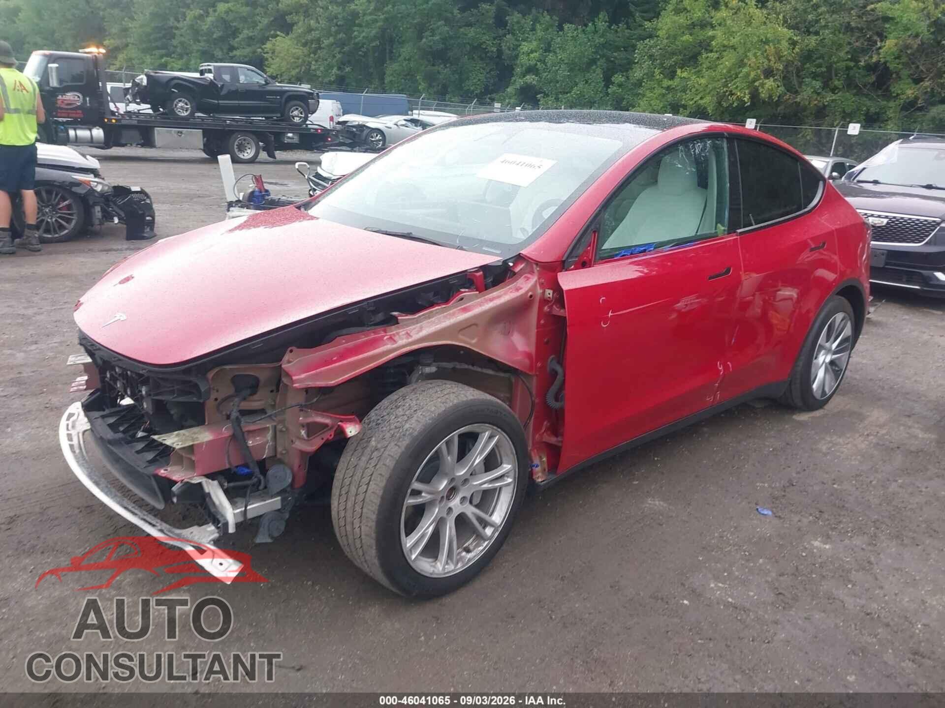 TESLA MODEL Y 2023 - 7SAYGAEE4PF682825