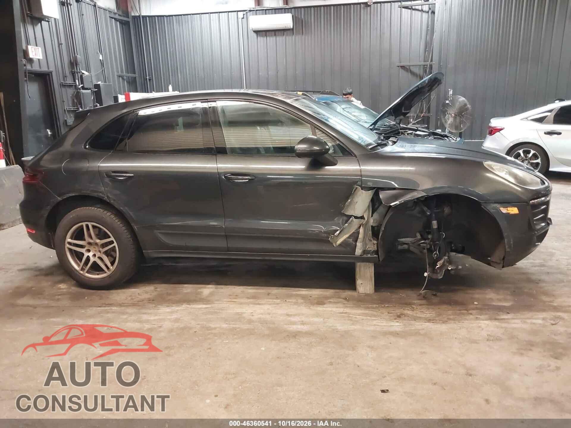 PORSCHE MACAN 2017 - WP1AA2A52HLB01699