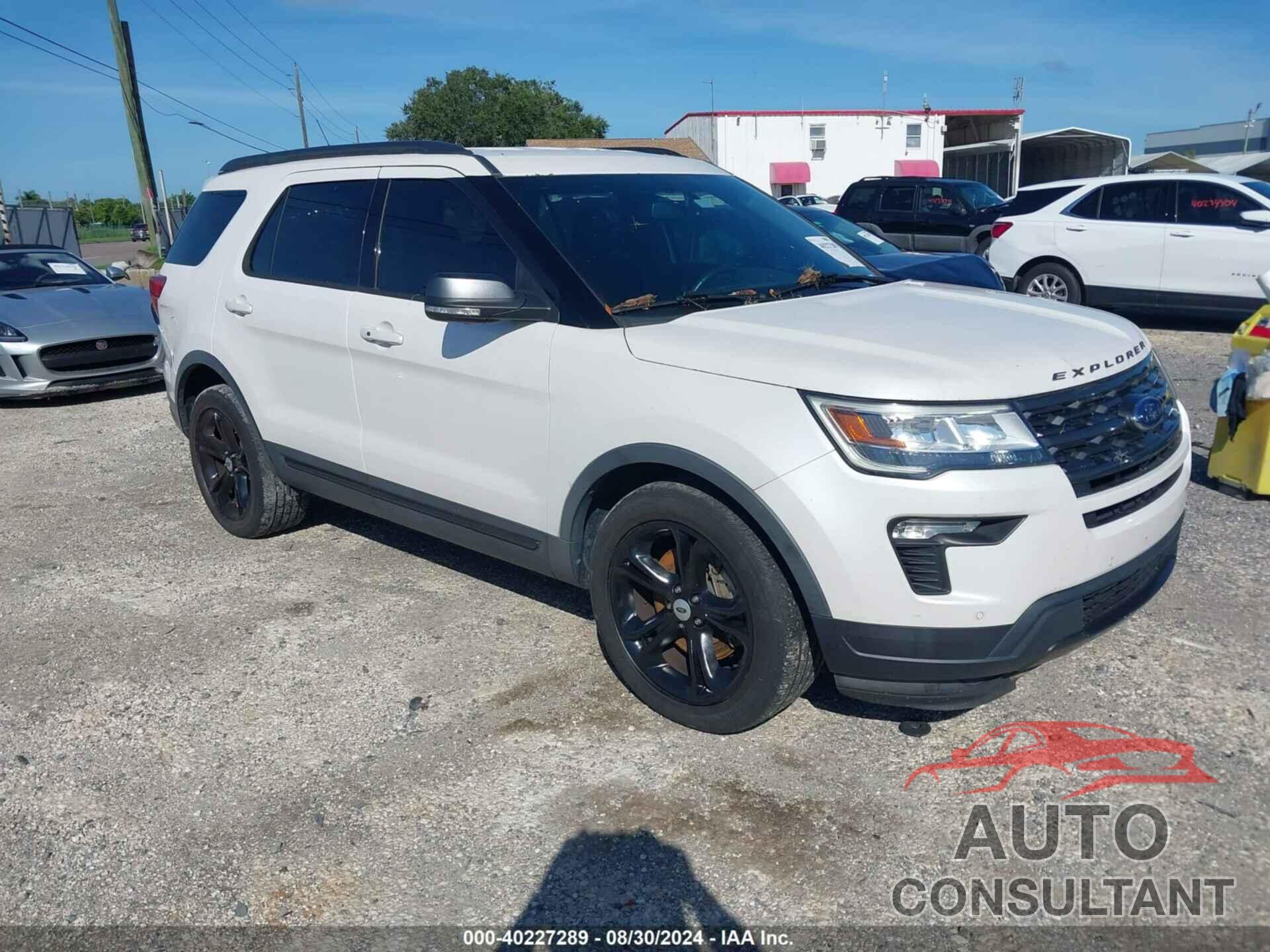 FORD EXPLORER 2018 - 1FM5K7D8XJGC54344