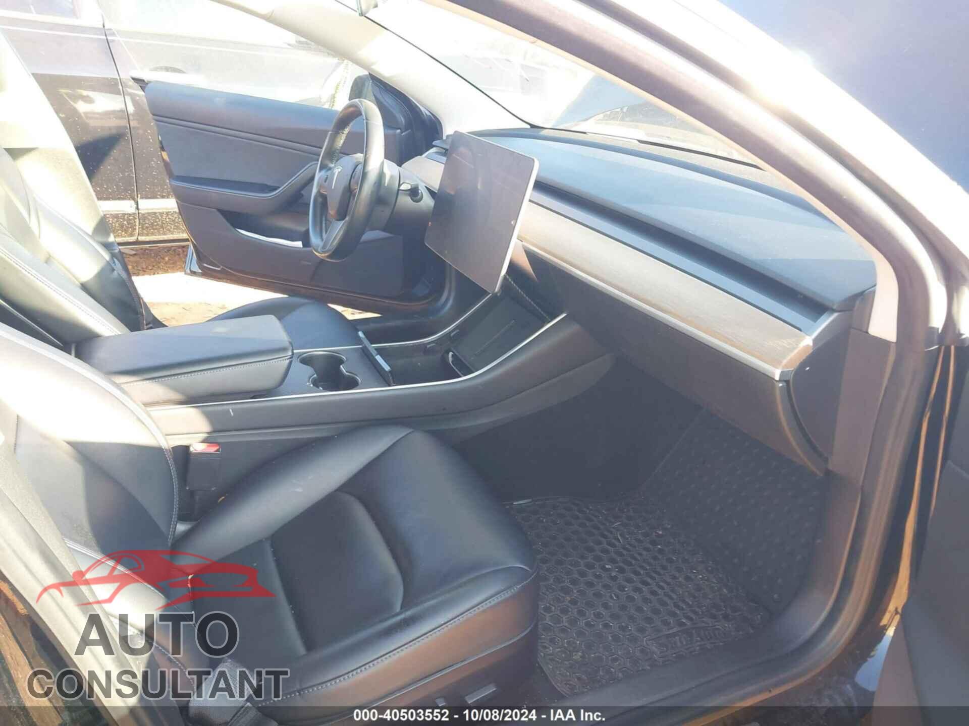 TESLA MODEL 3 2019 - 5YJ3E1EA0KF361738