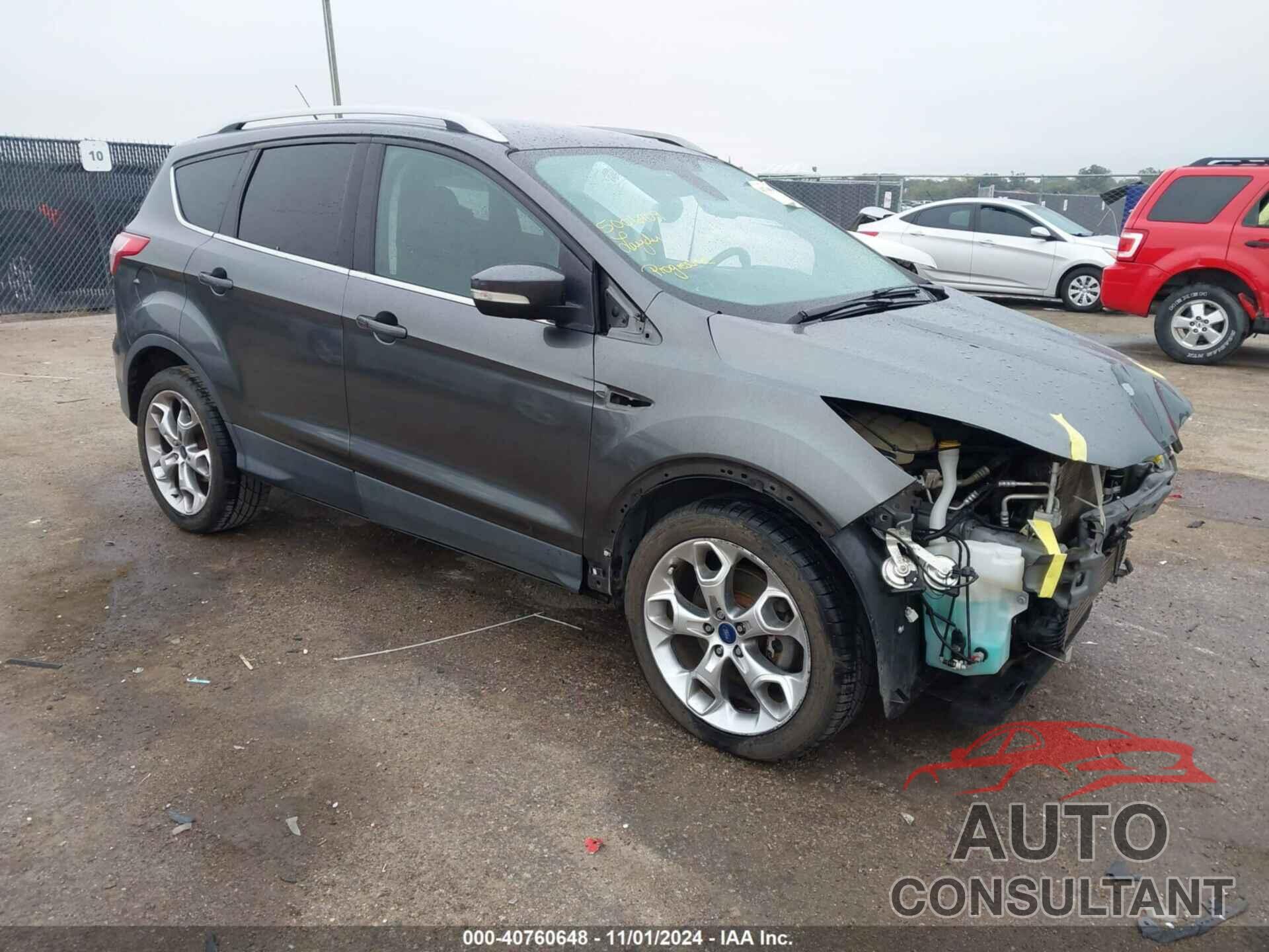 FORD ESCAPE 2015 - 1FMCU0J98FUA40936