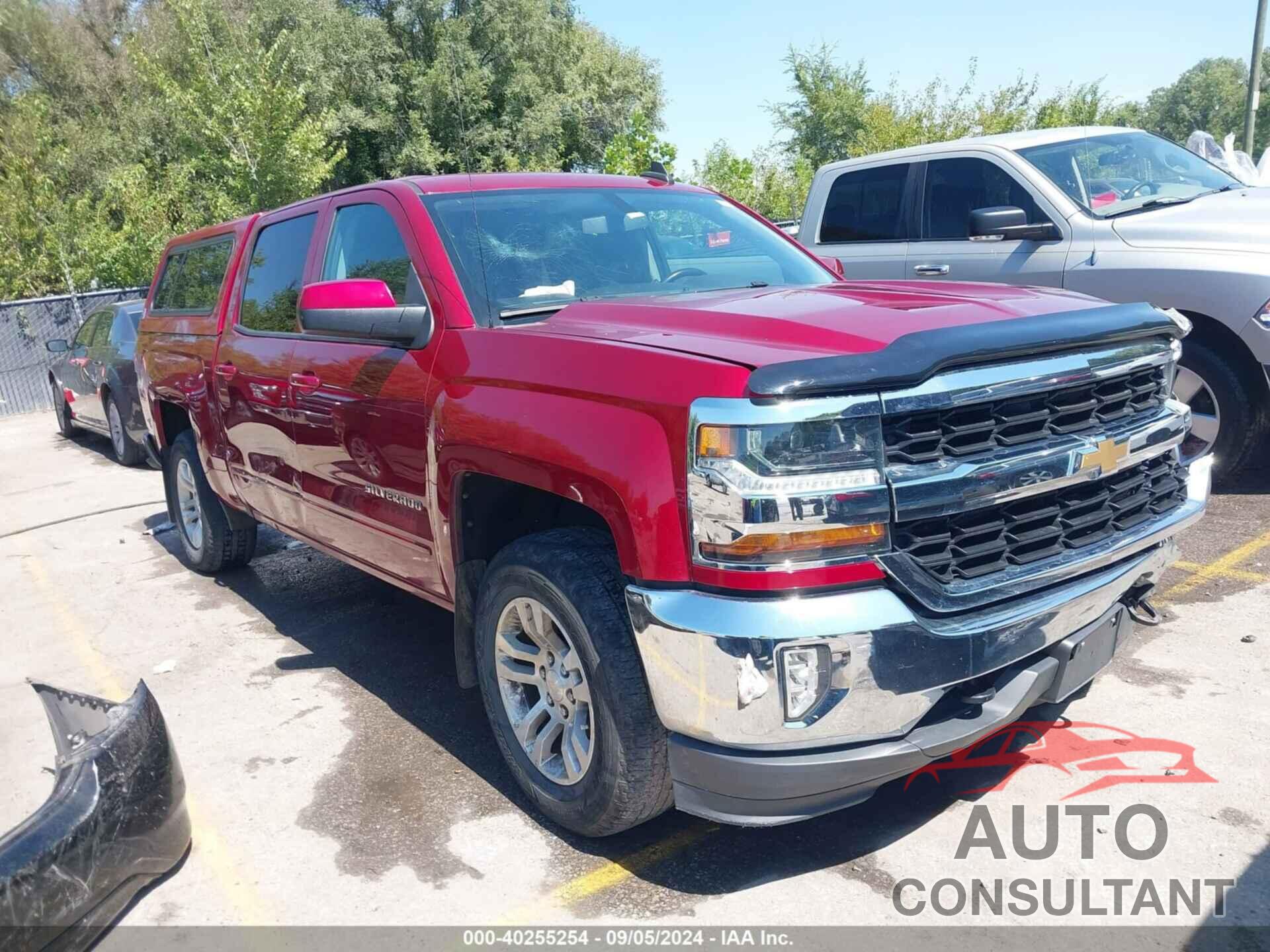 CHEVROLET SILVERADO 1500 2018 - 3GCUKREC2JG245043