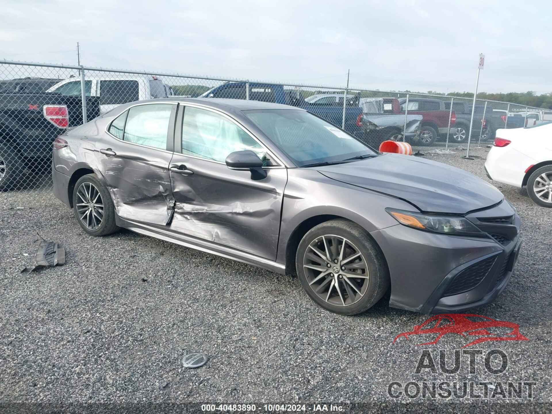 TOYOTA CAMRY 2022 - 4T1G11AKXNU640908