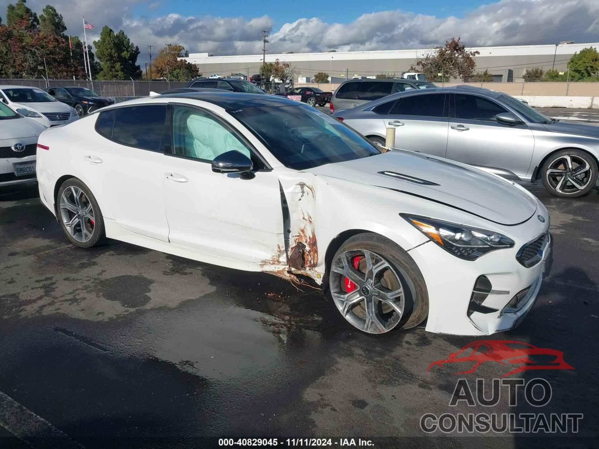 KIA STINGER 2020 - KNAE55LC1L6084807