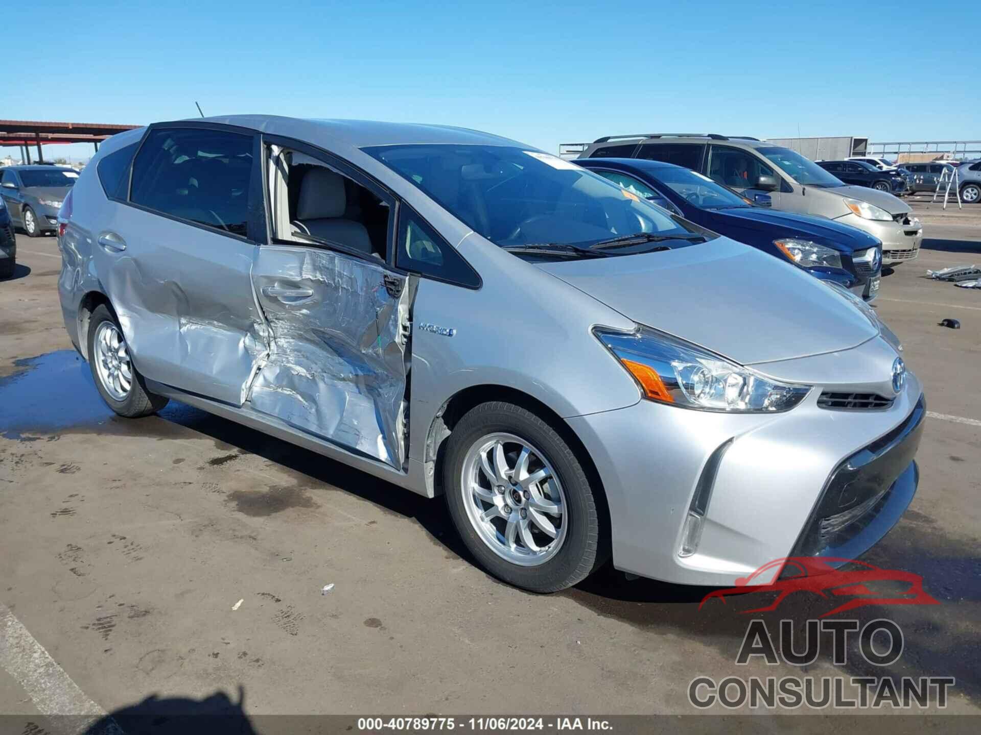 TOYOTA PRIUS V 2017 - JTDZN3EU4HJ070273