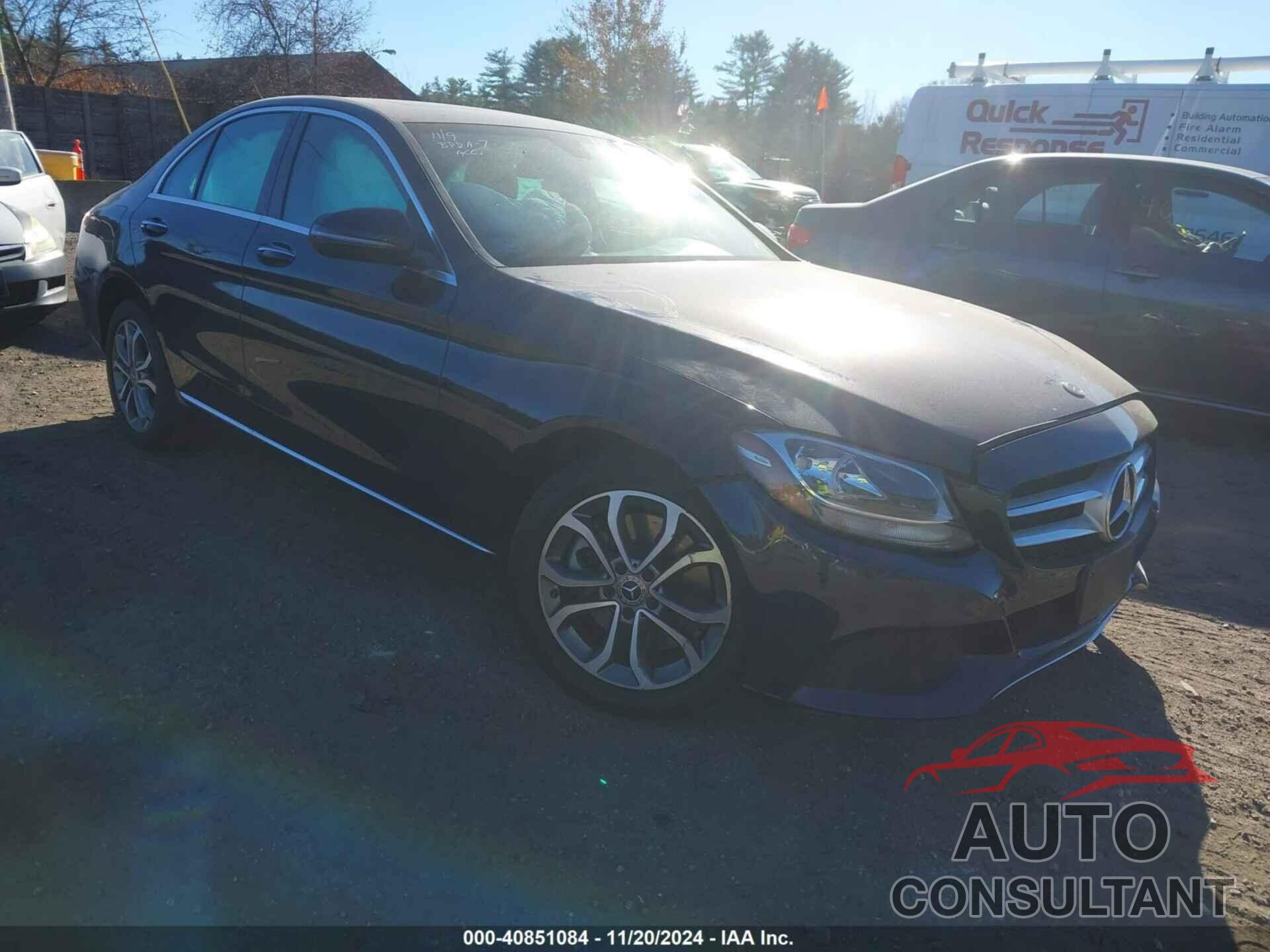 MERCEDES-BENZ C 300 2018 - 55SWF4KB9JU260025