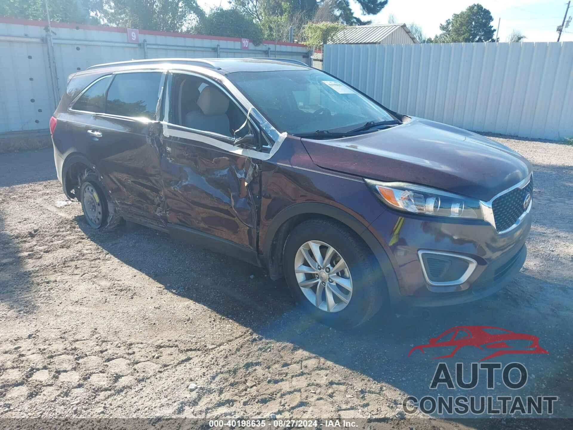 KIA SORENTO 2017 - 5XYPG4A37HG218713