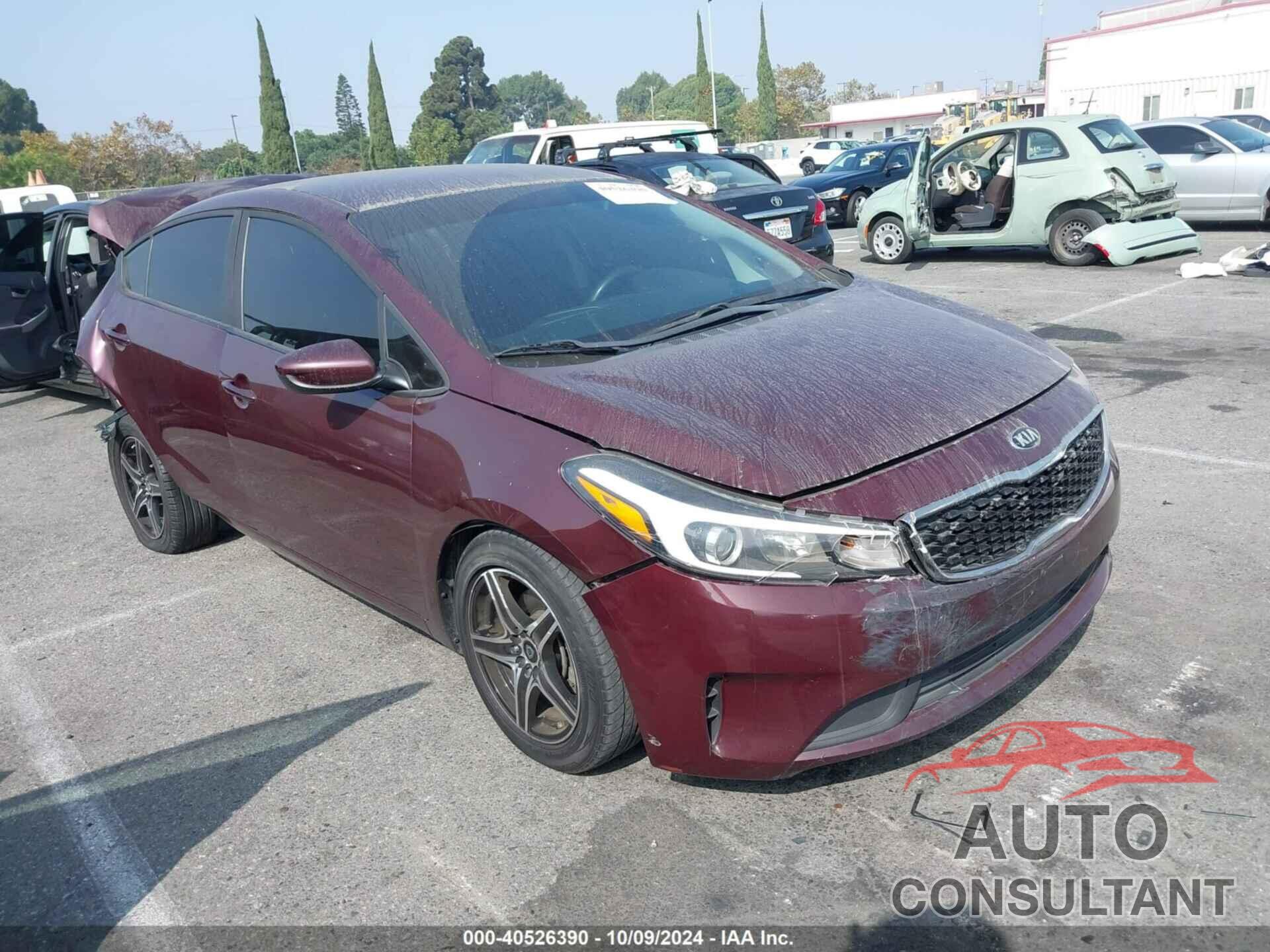 KIA FORTE 2018 - 3KPFK4A74JE228177