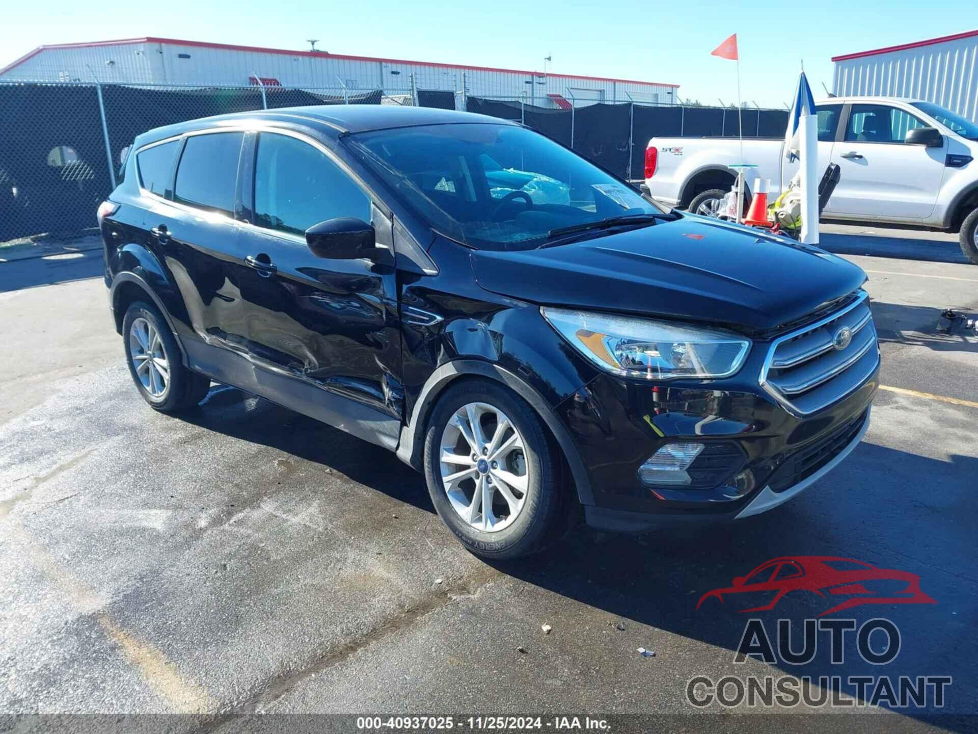 FORD ESCAPE 2017 - 1FMCU0GD4HUE29796