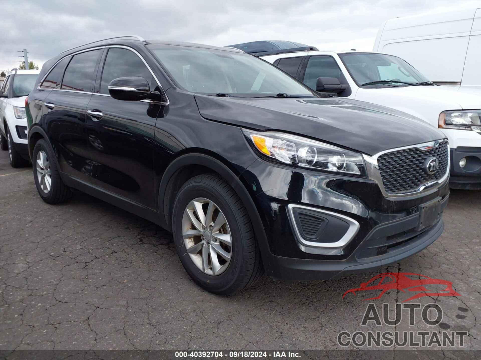 KIA SORENTO 2018 - 5XYPG4A53JG399199