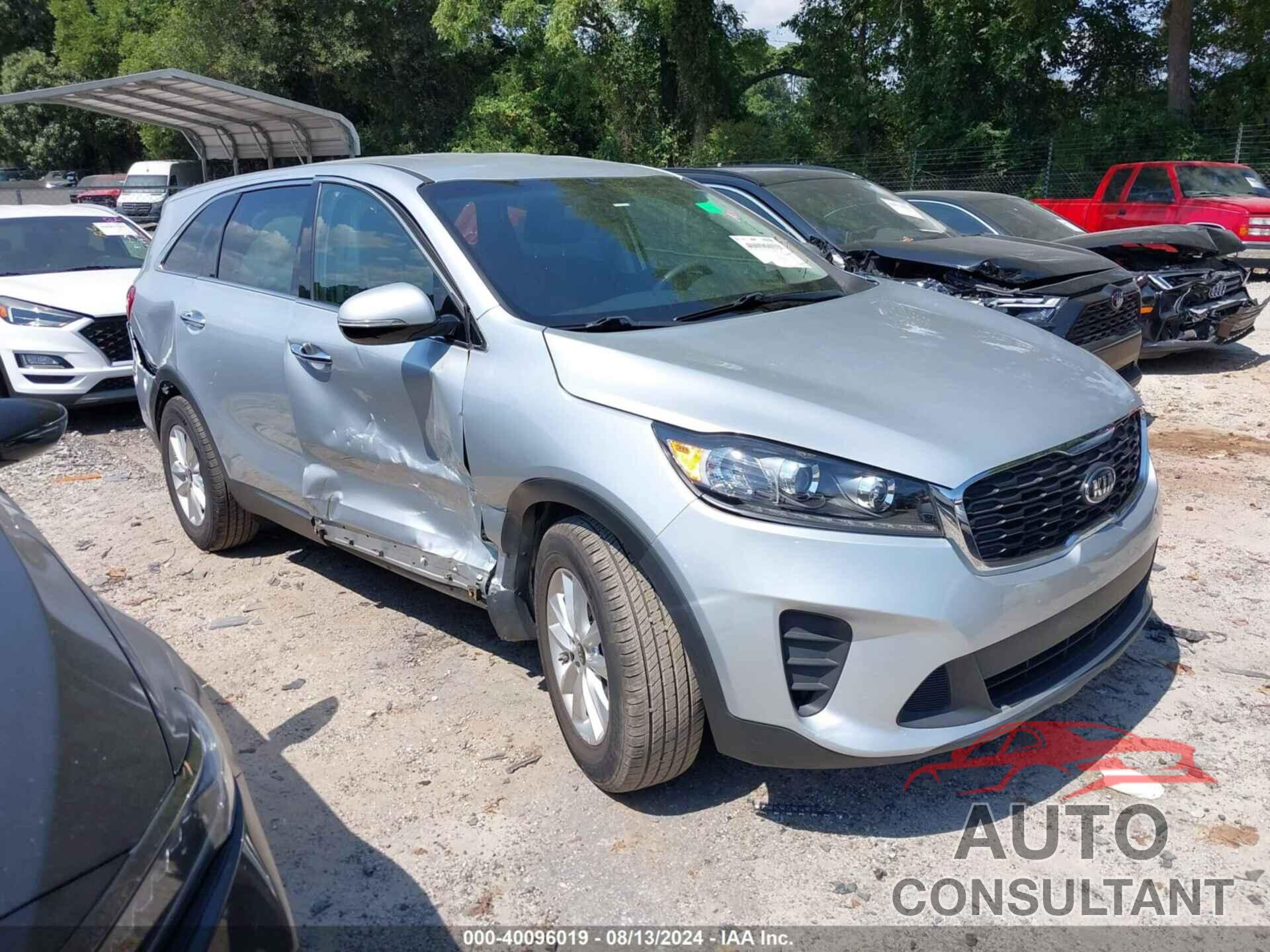 KIA SORENTO 2019 - 5XYPG4A38KG503623