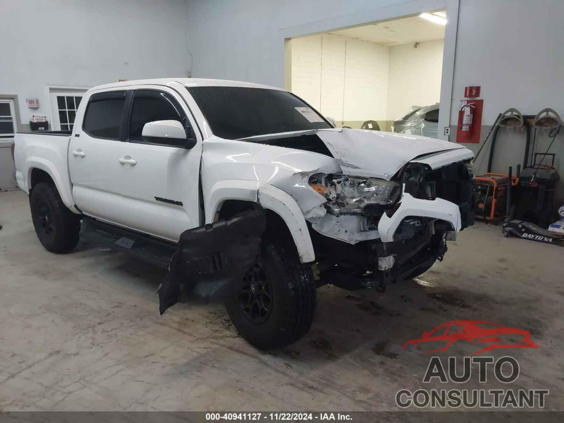 TOYOTA TACOMA 2017 - 5TFAX5GN5HX088495