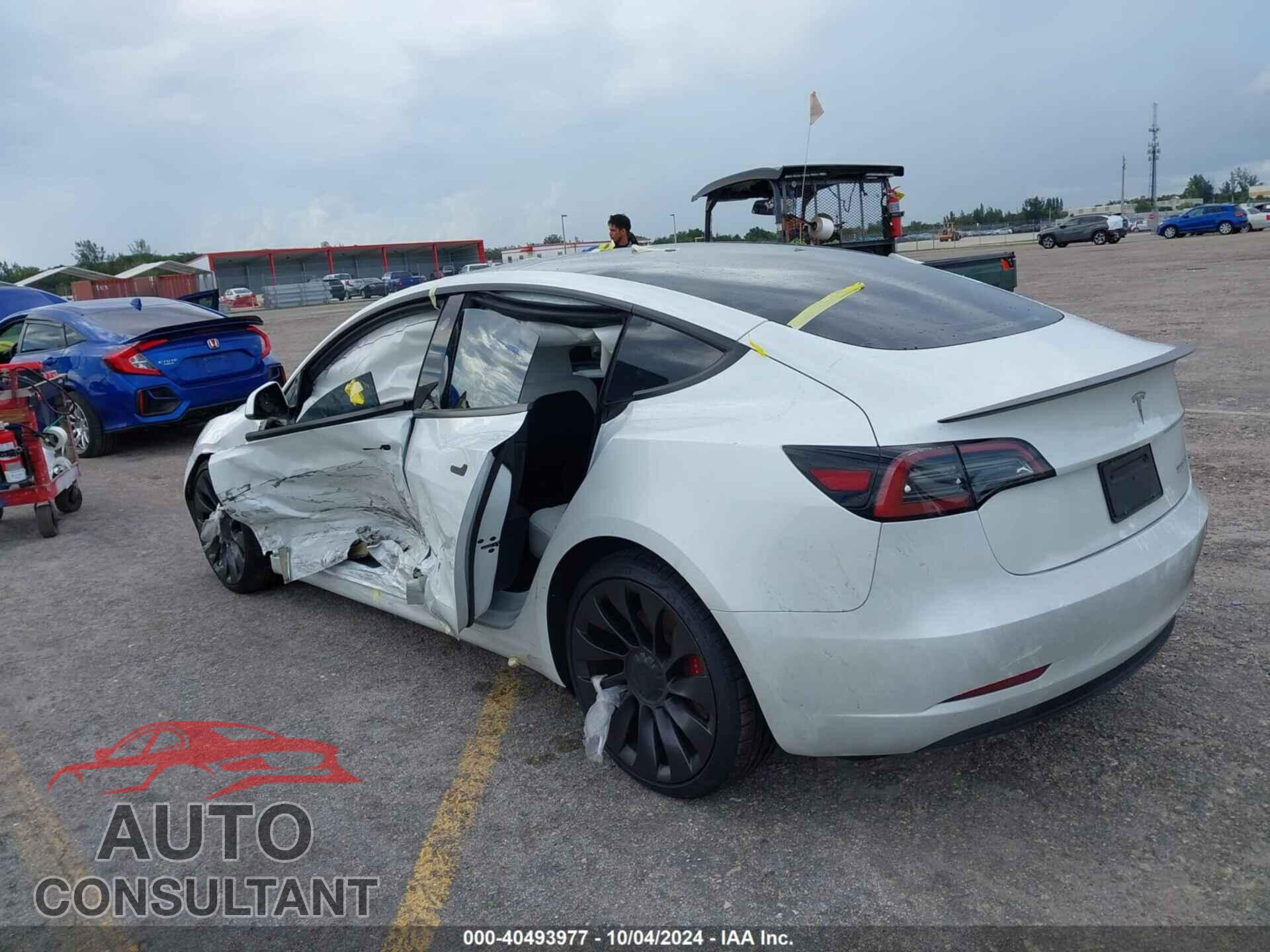 TESLA MODEL 3 2023 - 5YJ3E1EC3PF598989