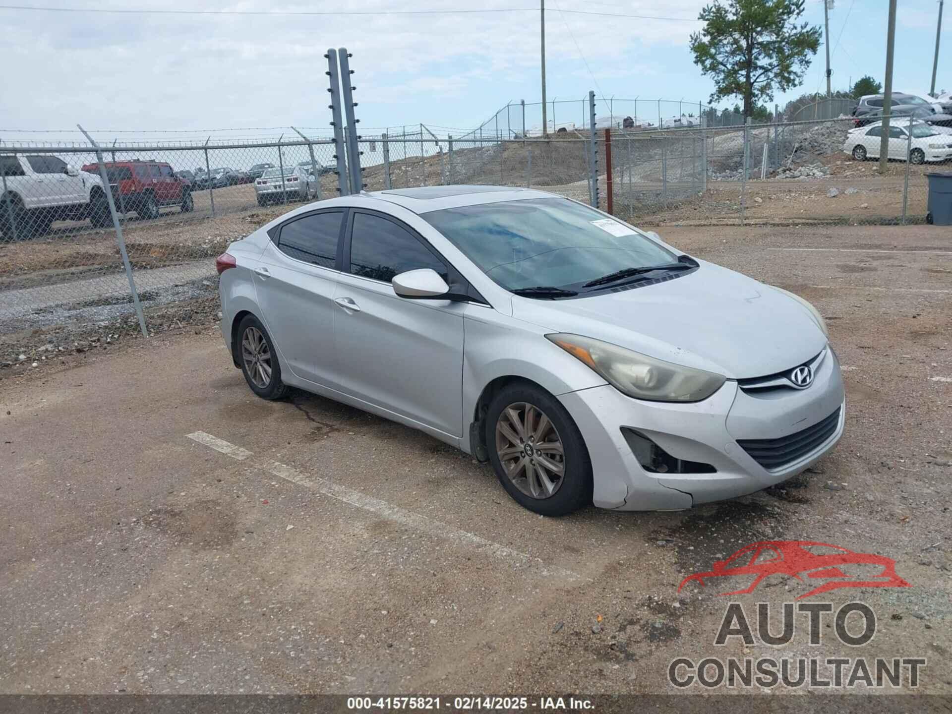 HYUNDAI ELANTRA 2015 - KMHDH4AE0FU323232