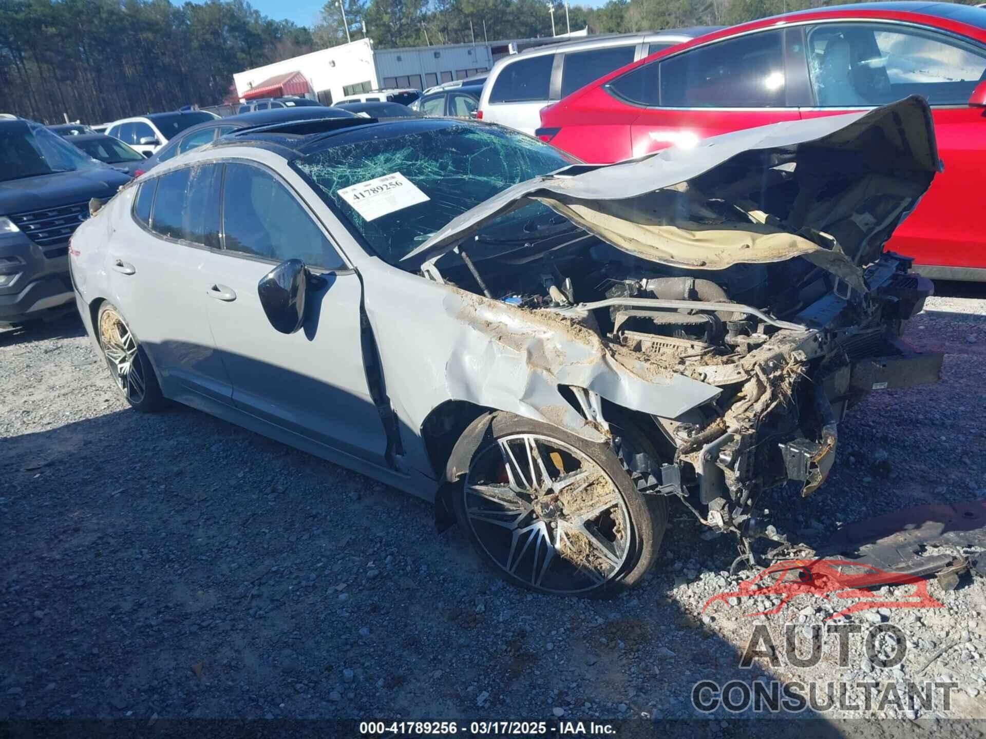 KIA STINGER 2023 - KNAE55LC4P6124285