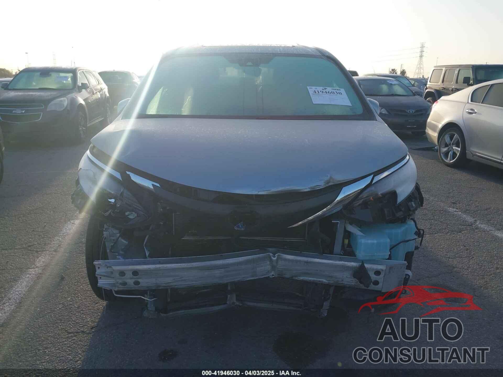TOYOTA SIENNA 2021 - 5TDYRKEC2MS074448