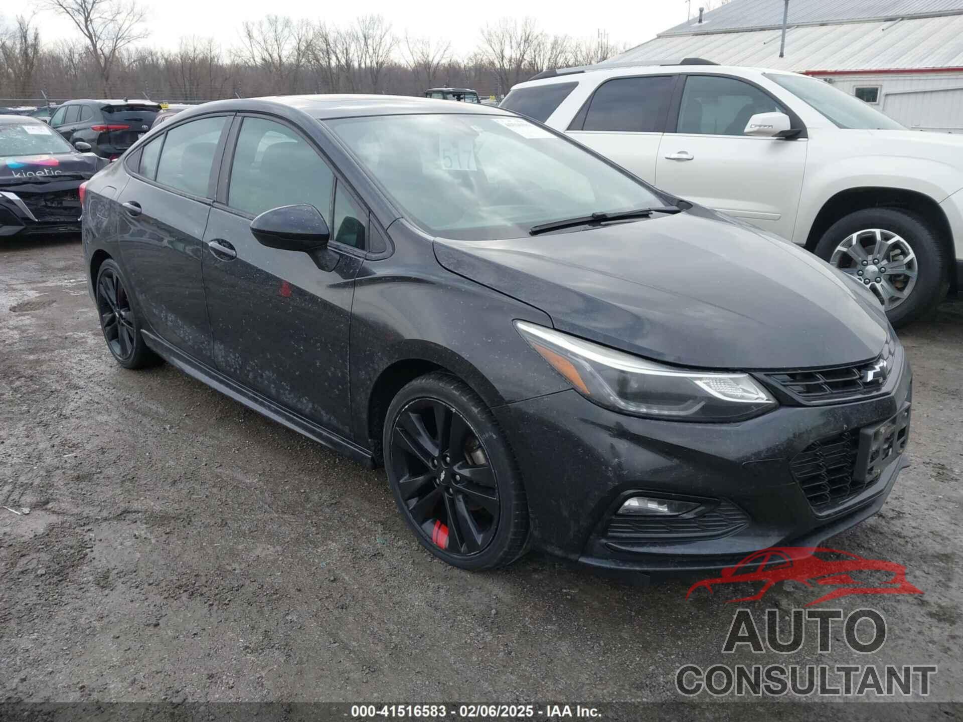 CHEVROLET CRUZE 2018 - 1G1BE5SMXJ7221694