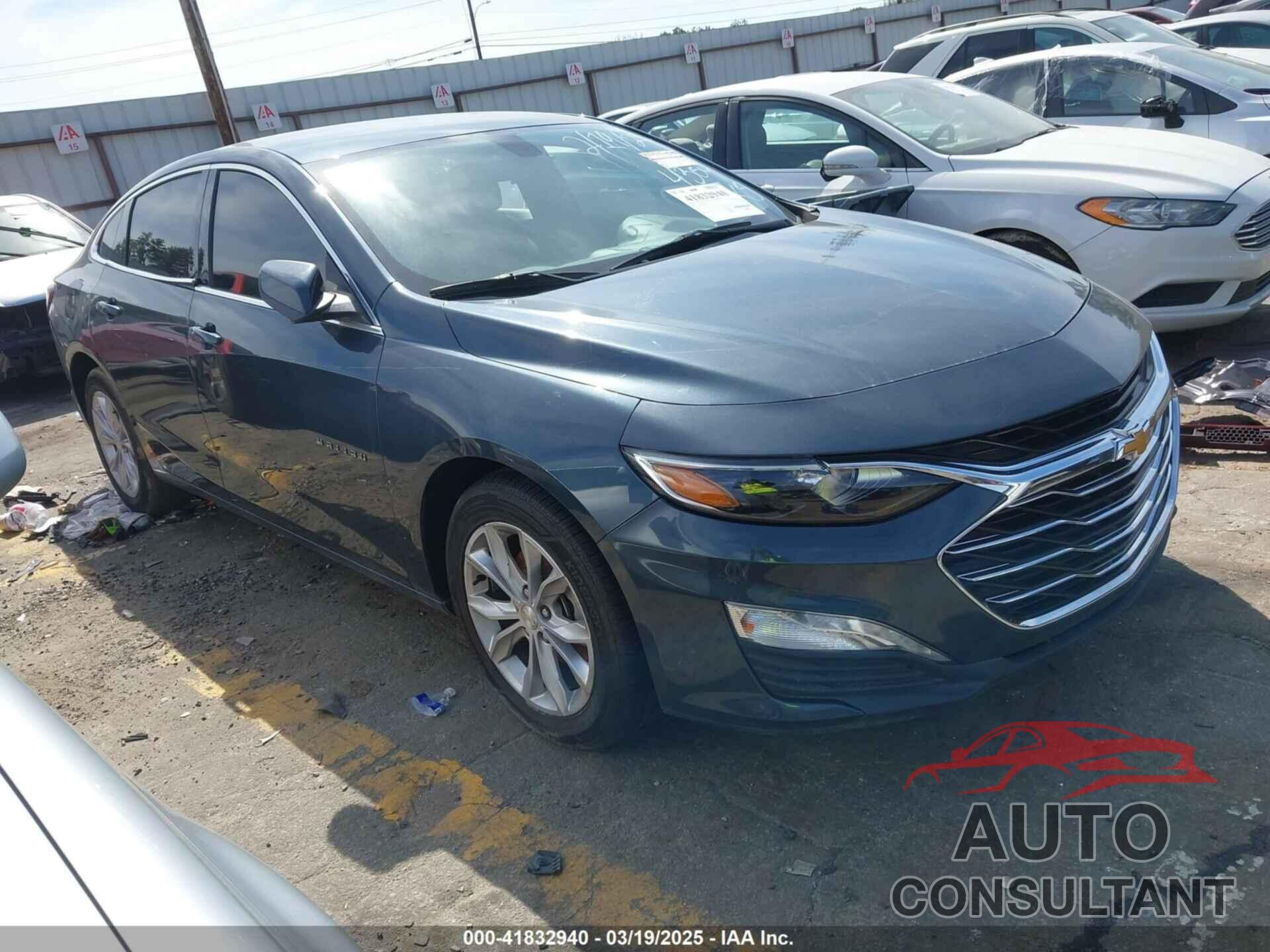 CHEVROLET MALIBU 2020 - 1G1ZD5ST3LF024304