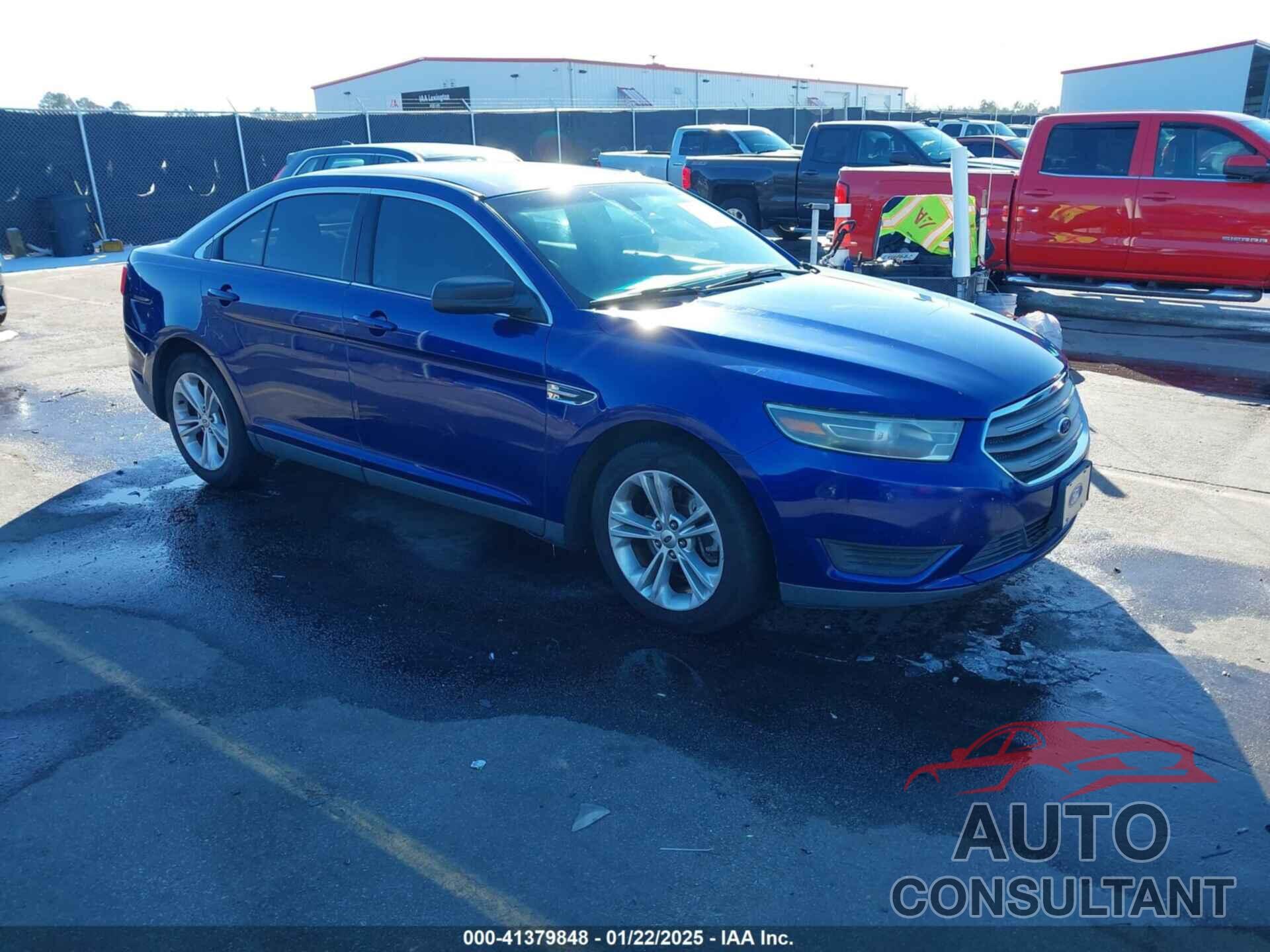 FORD TAURUS 2015 - 1FAHP2D82FG131835