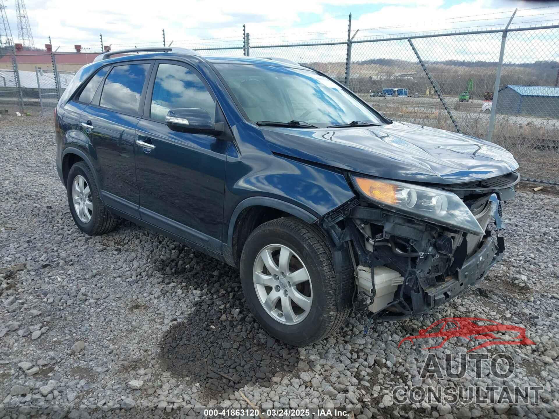 KIA SORENTO 2013 - 5XYKT4A21DG333508