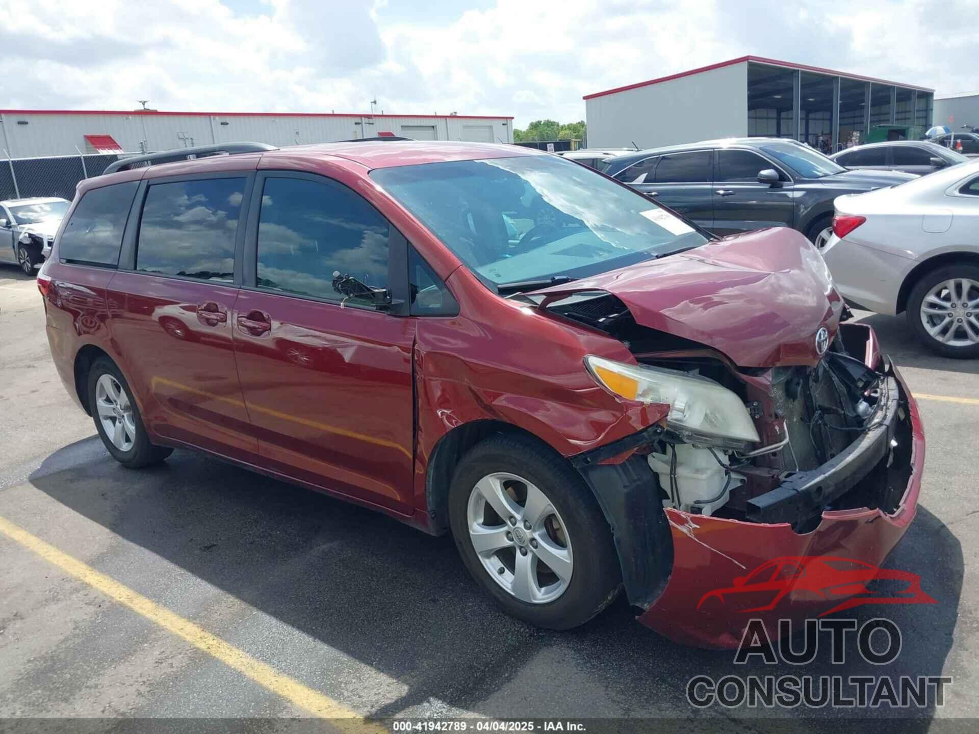 TOYOTA SIENNA 2015 - 5TDKK3DC7FS685452