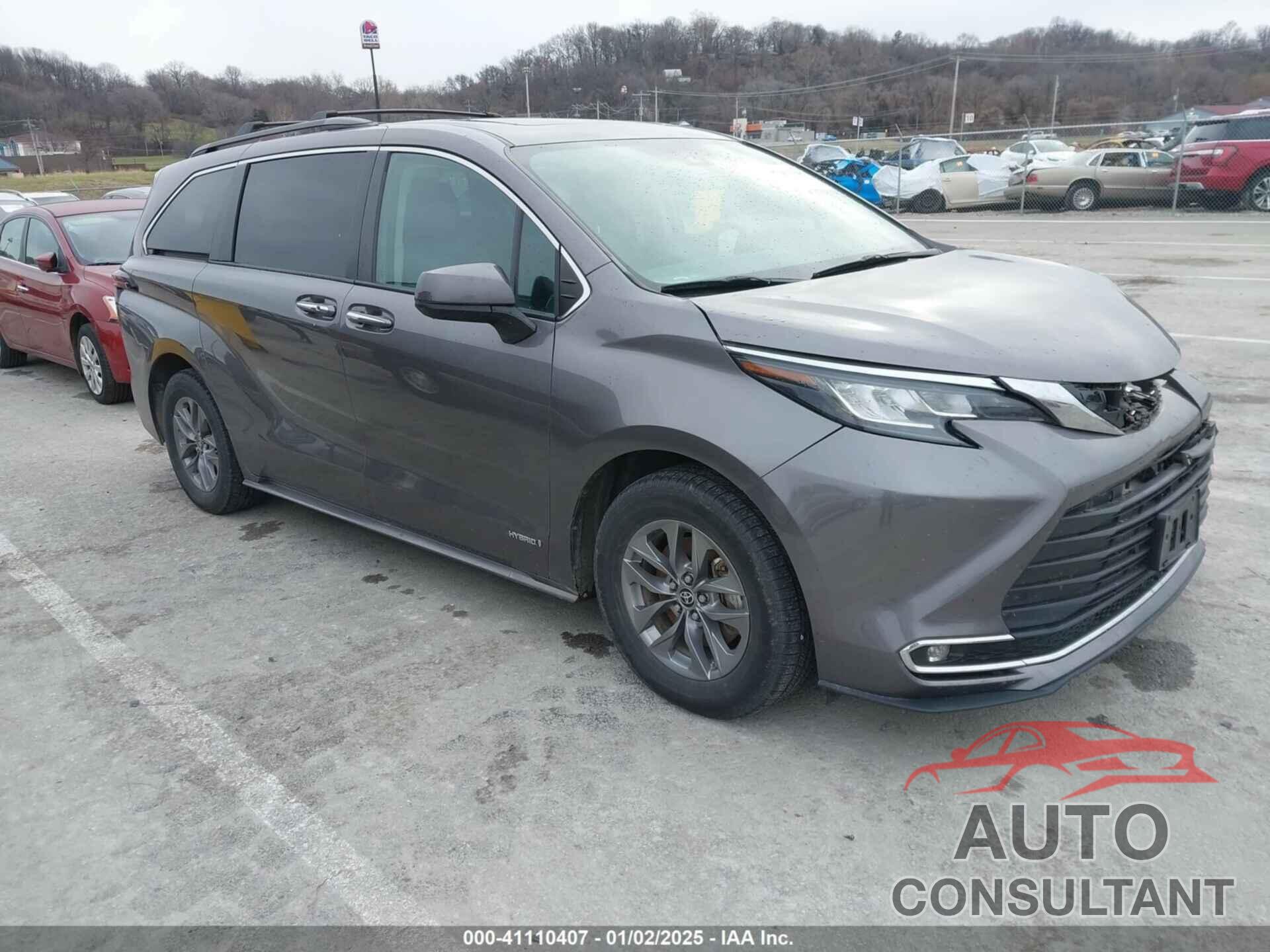 TOYOTA SIENNA 2021 - 5TDYRKEC5MS055831