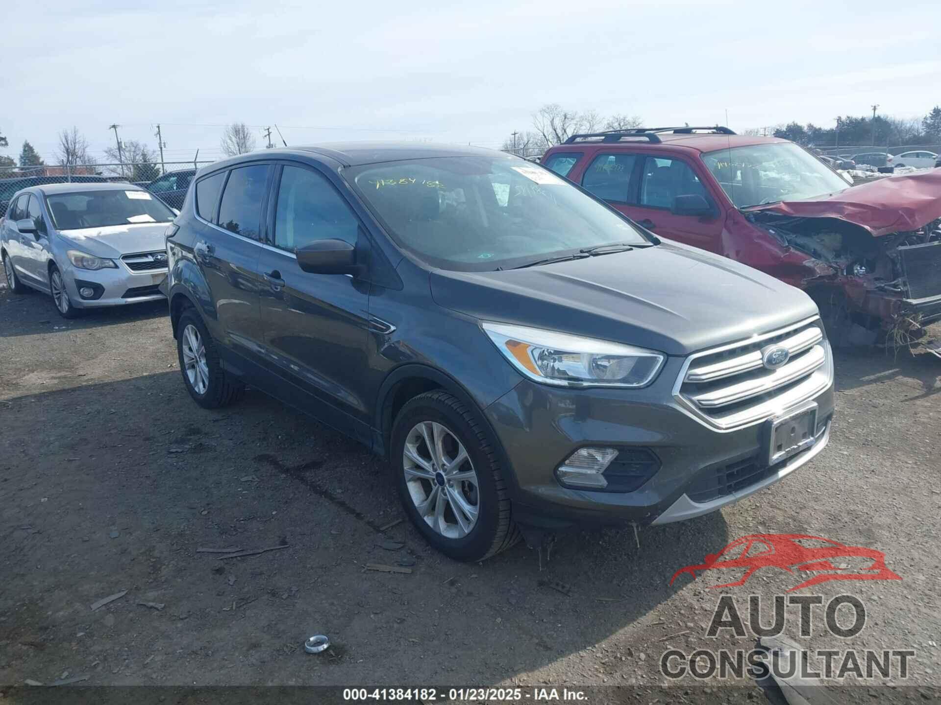FORD ESCAPE 2017 - 1FMCU9GD7HUD49509