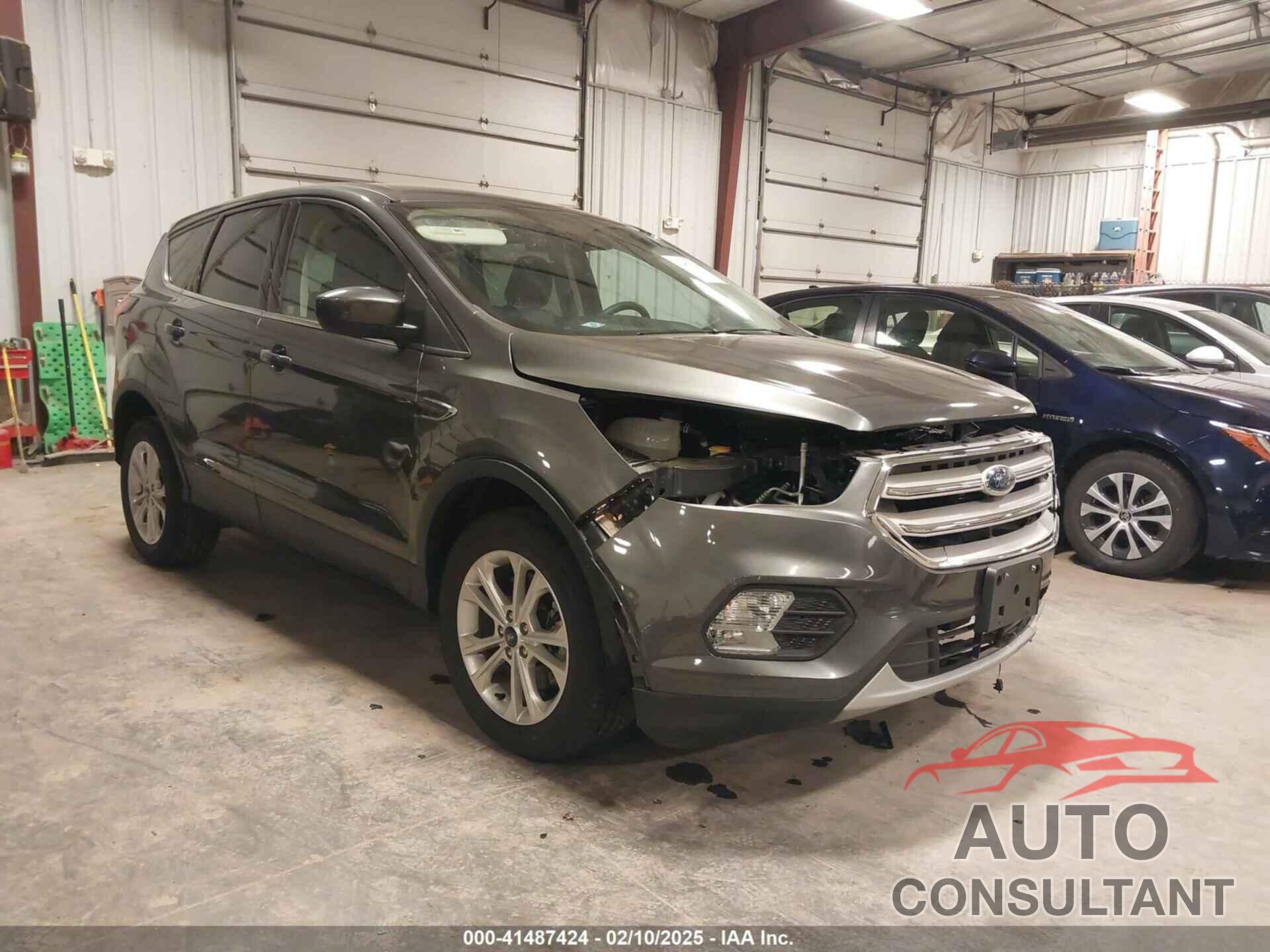 FORD ESCAPE 2019 - 1FMCU9GD2KUB04236