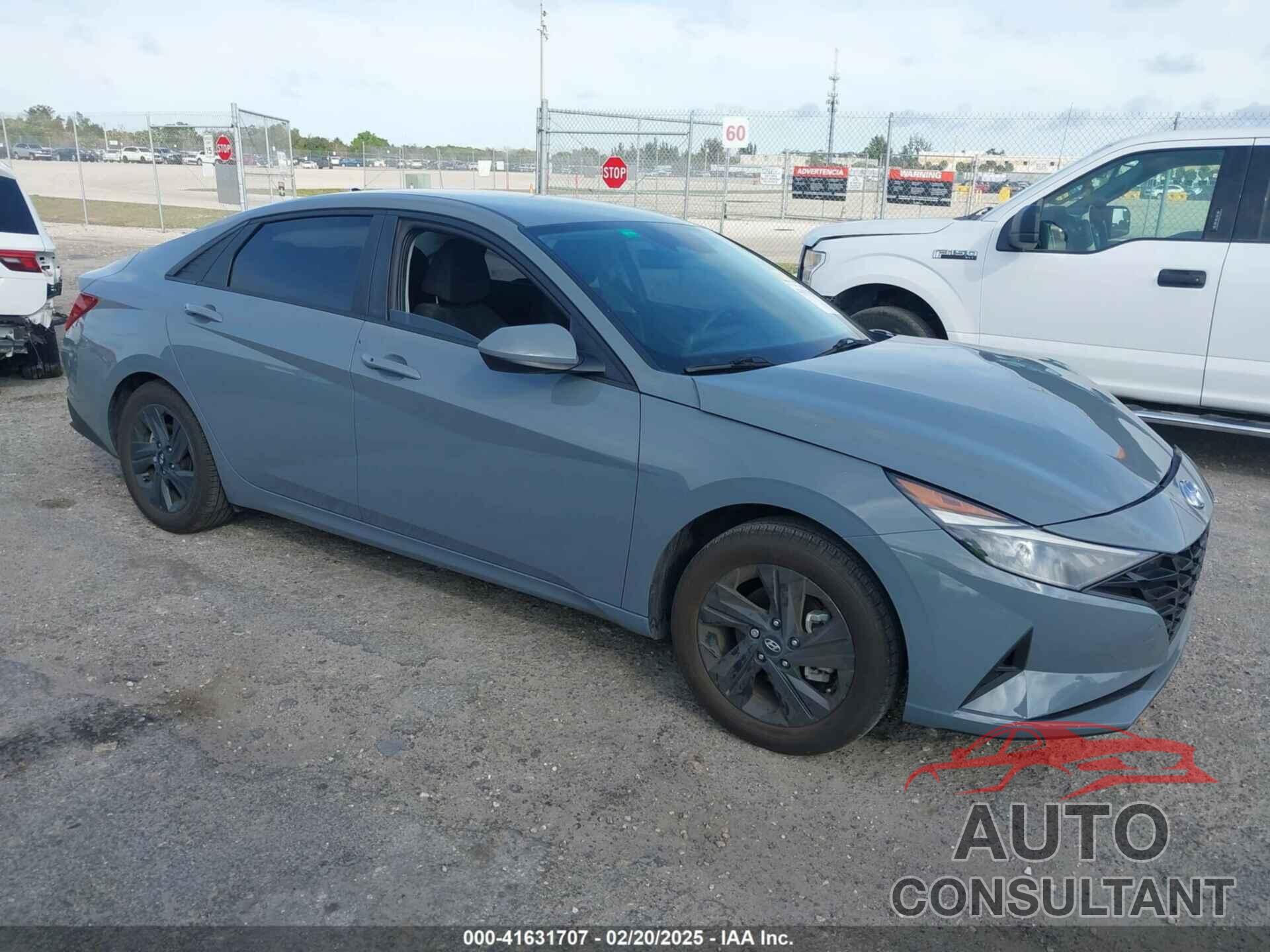 HYUNDAI ELANTRA 2022 - KMHLM4AG3NU328691