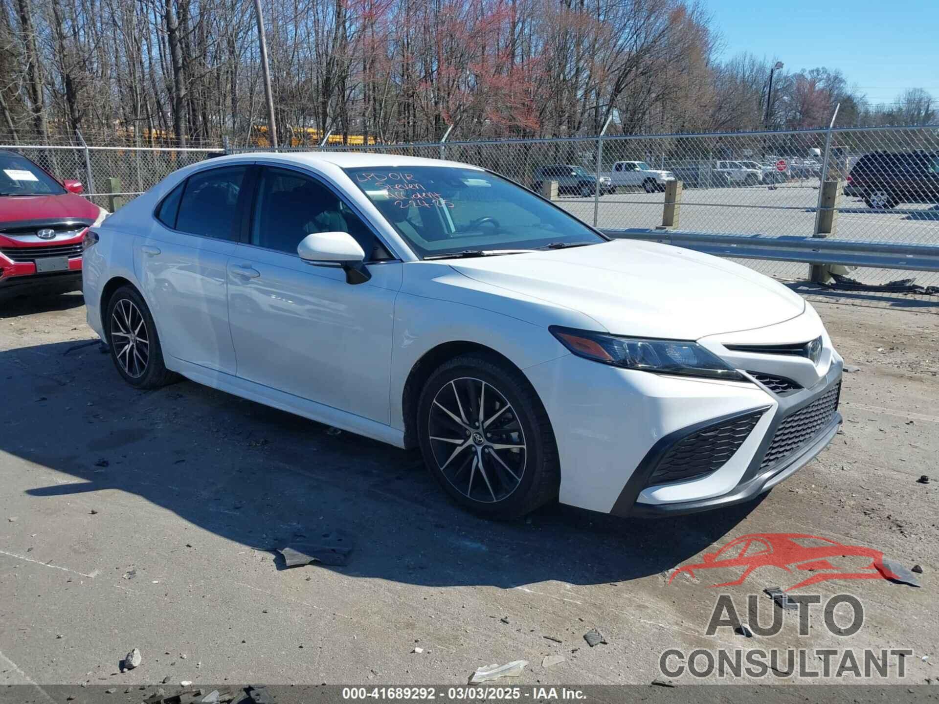 TOYOTA CAMRY 2021 - 4T1T11AK9MU482543