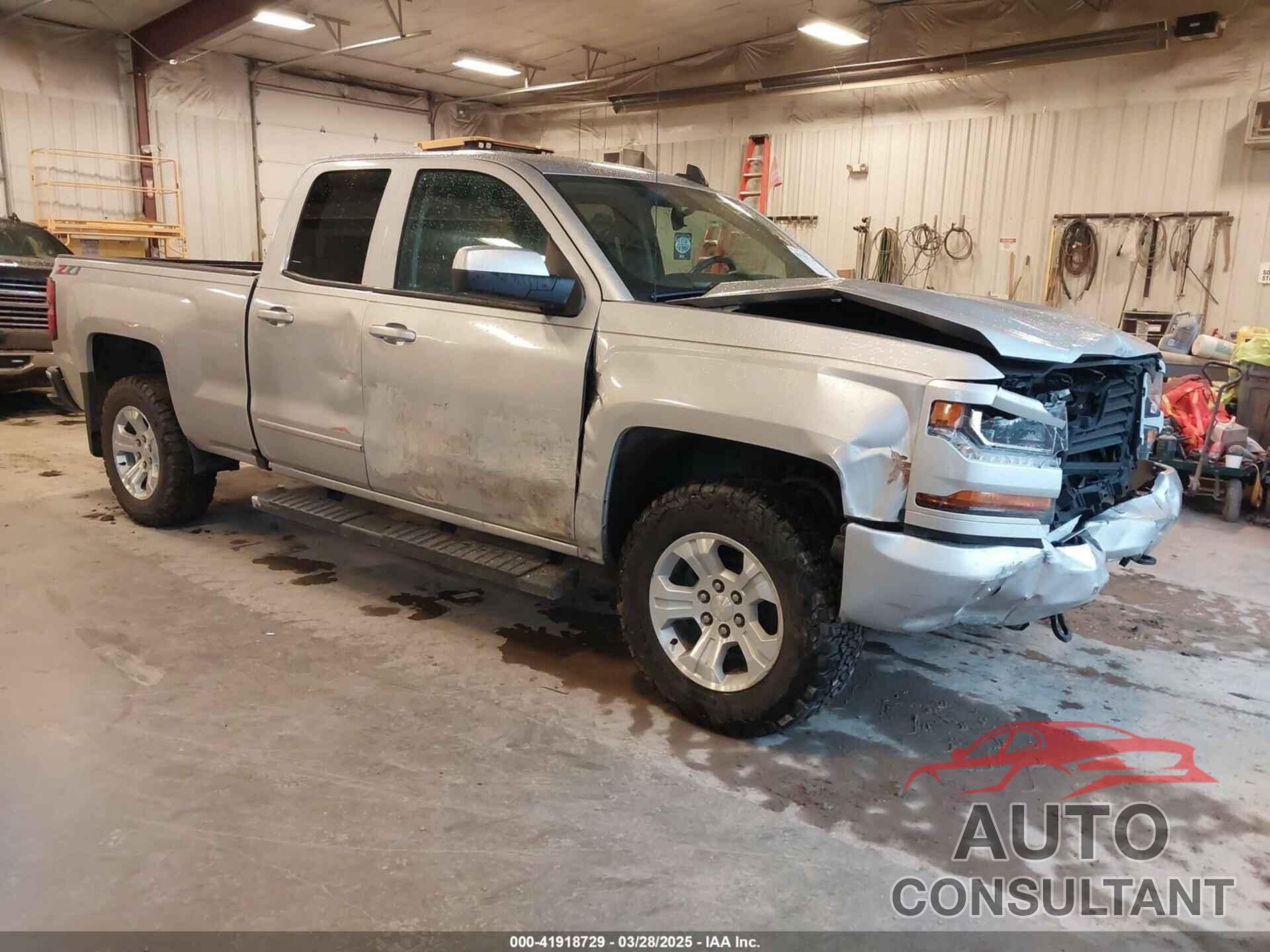 CHEVROLET SILVERADO 1500 2018 - 2GCVKRECXJ1111393