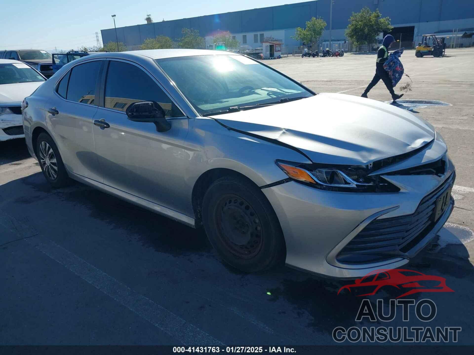 TOYOTA CAMRY 2022 - 4T1C31AK8NU573640