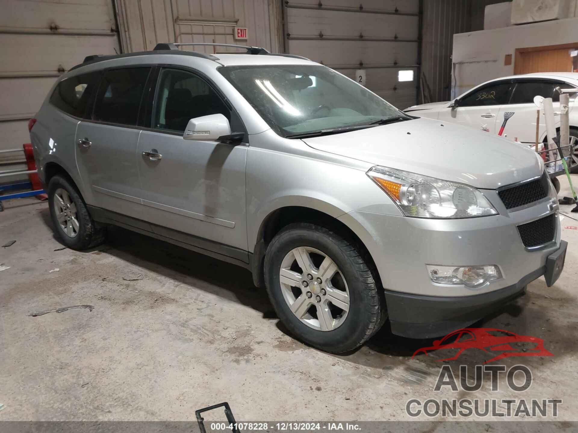 CHEVROLET TRAVERSE 2011 - 1GNKRGED6BJ194251