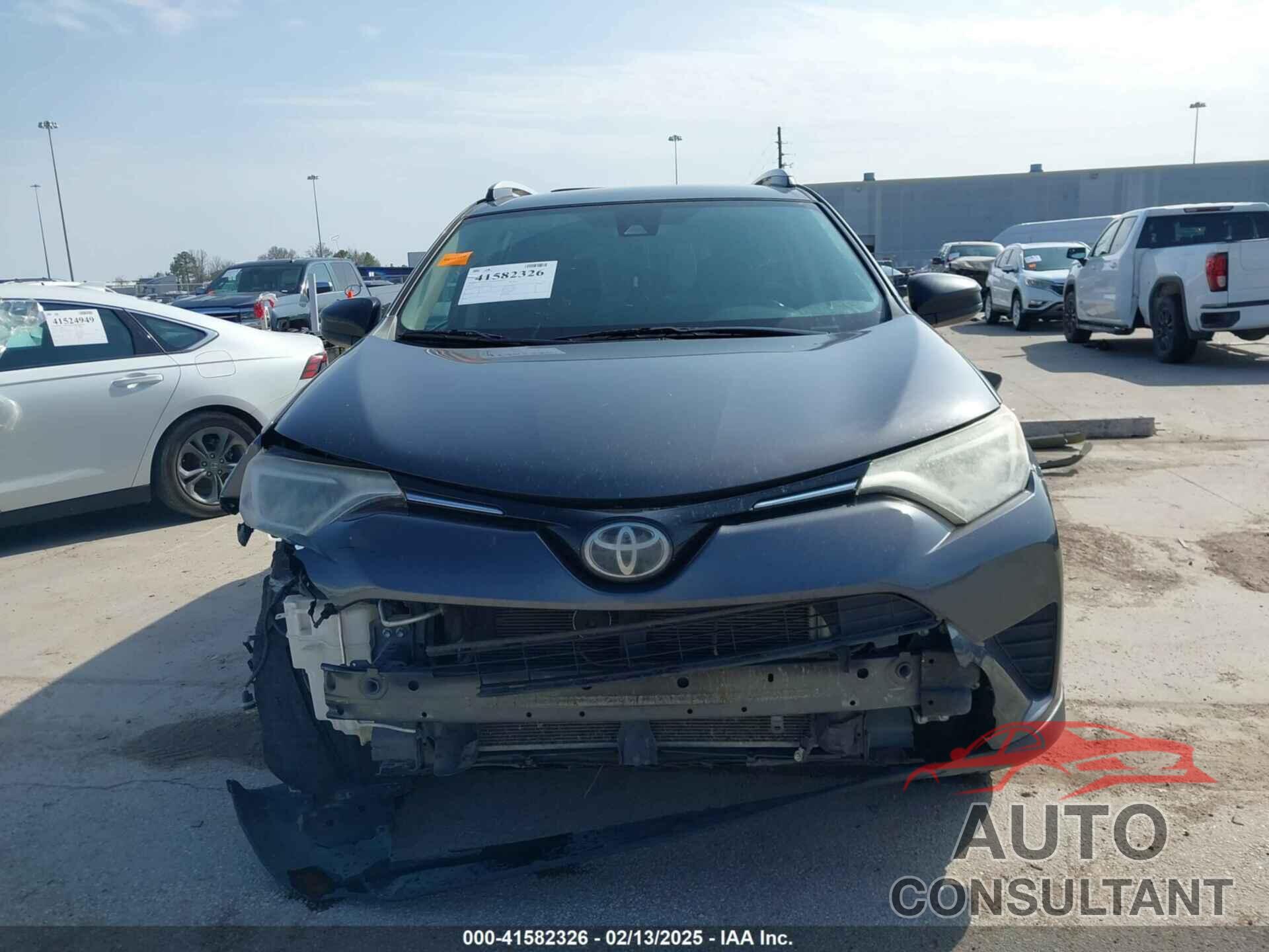 TOYOTA RAV4 2017 - JTMZFREV4HJ113745