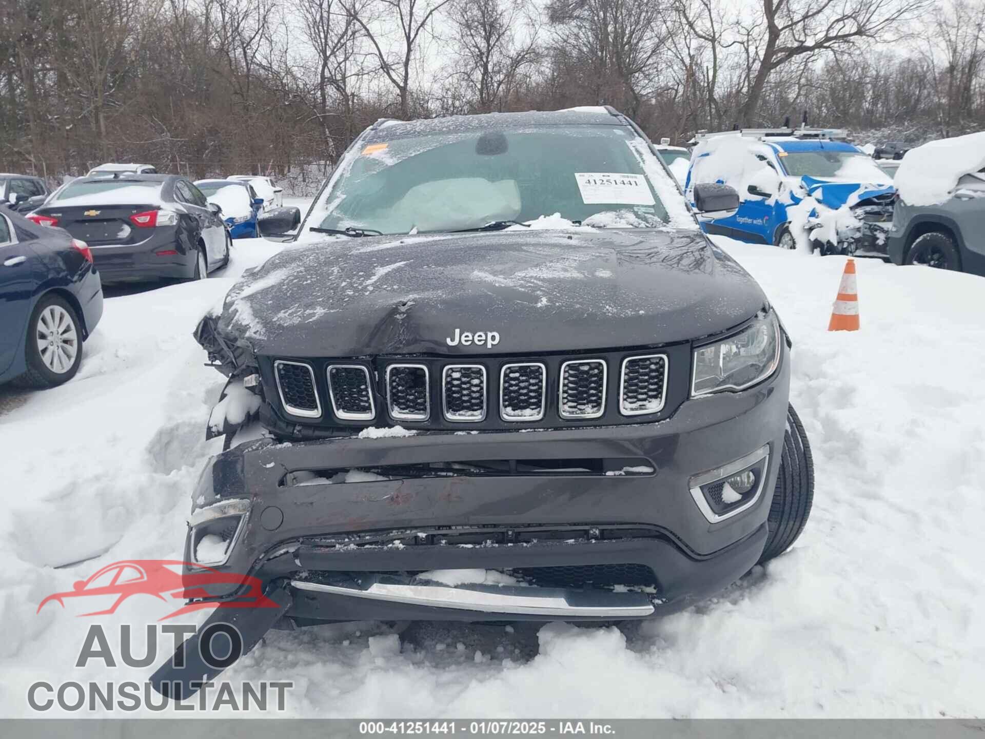 JEEP COMPASS 2019 - 3C4NJDCB3KT683020