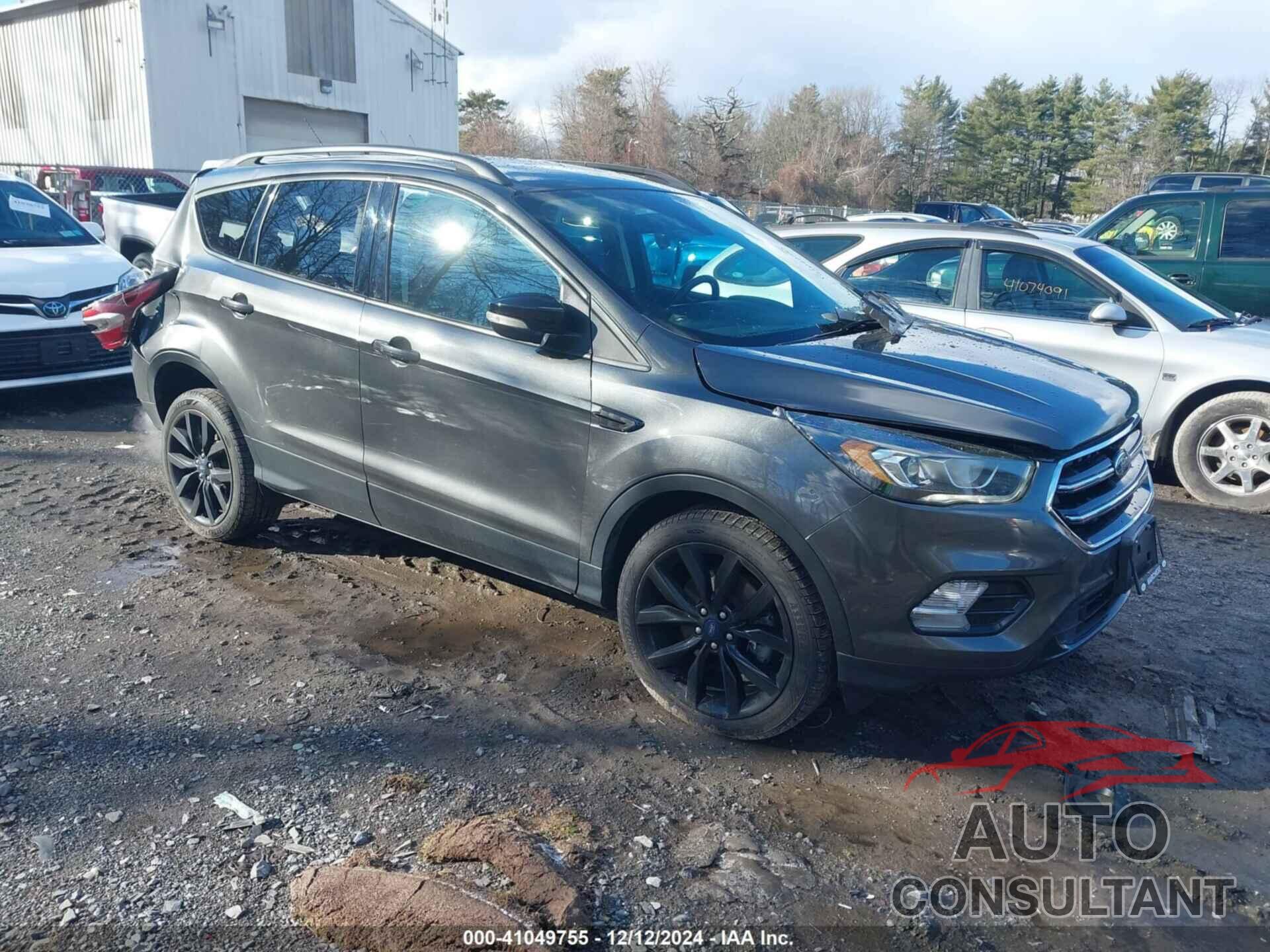 FORD ESCAPE 2017 - 1FMCU9J99HUF00760