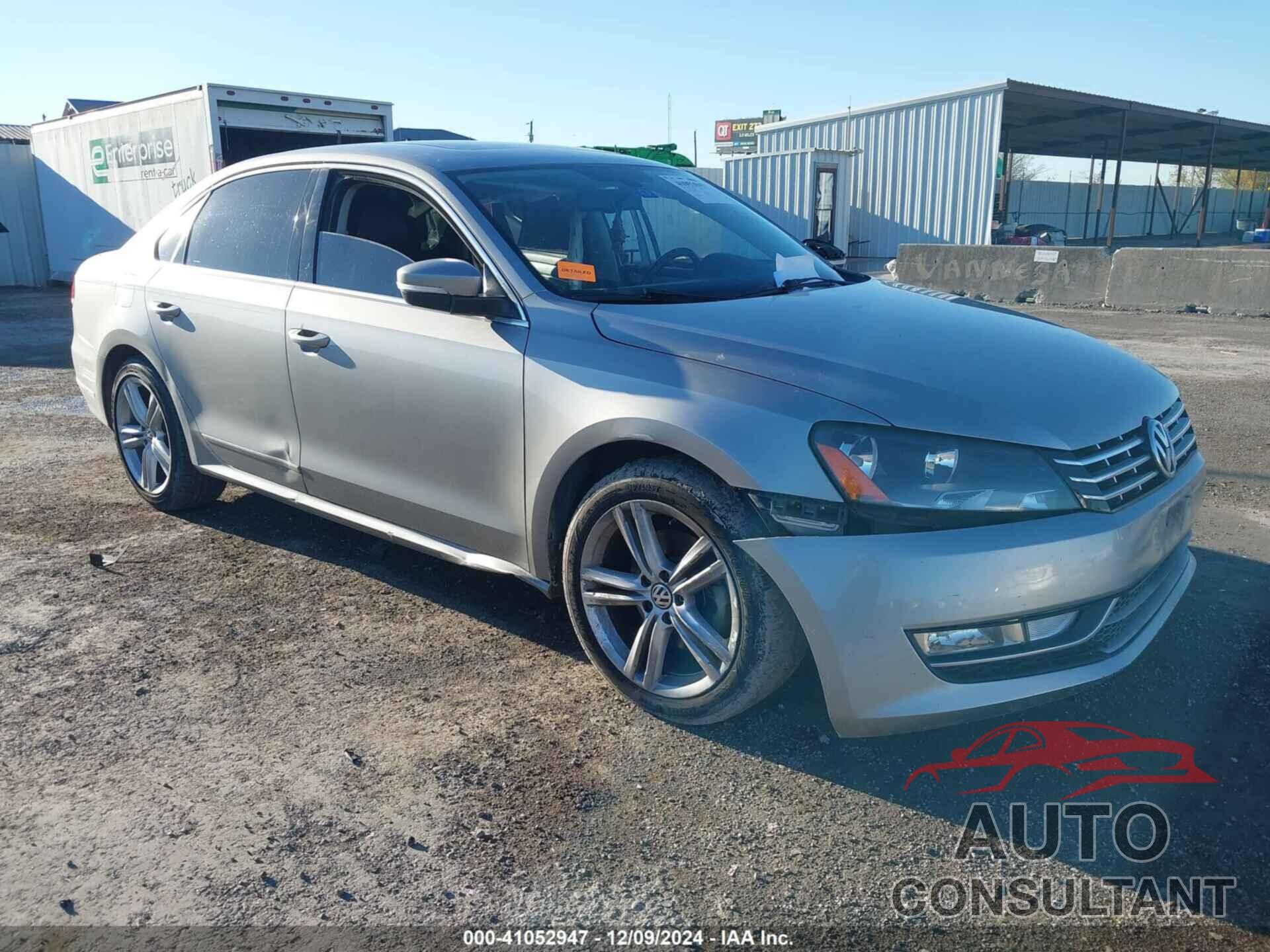 VOLKSWAGEN PASSAT 2013 - 1VWBN7A39DC093808