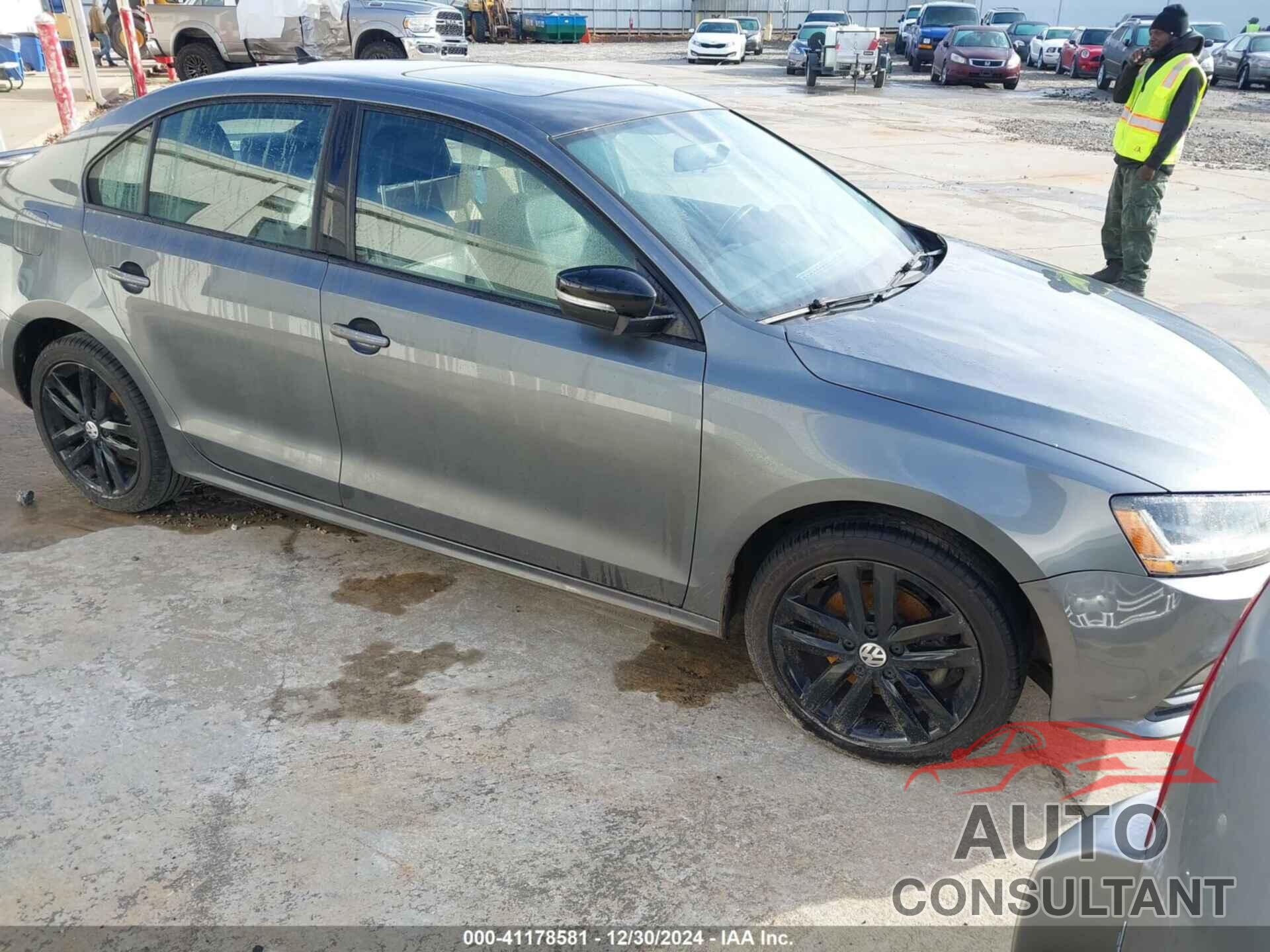 VOLKSWAGEN JETTA 2018 - 3VWD17AJ1JM257940