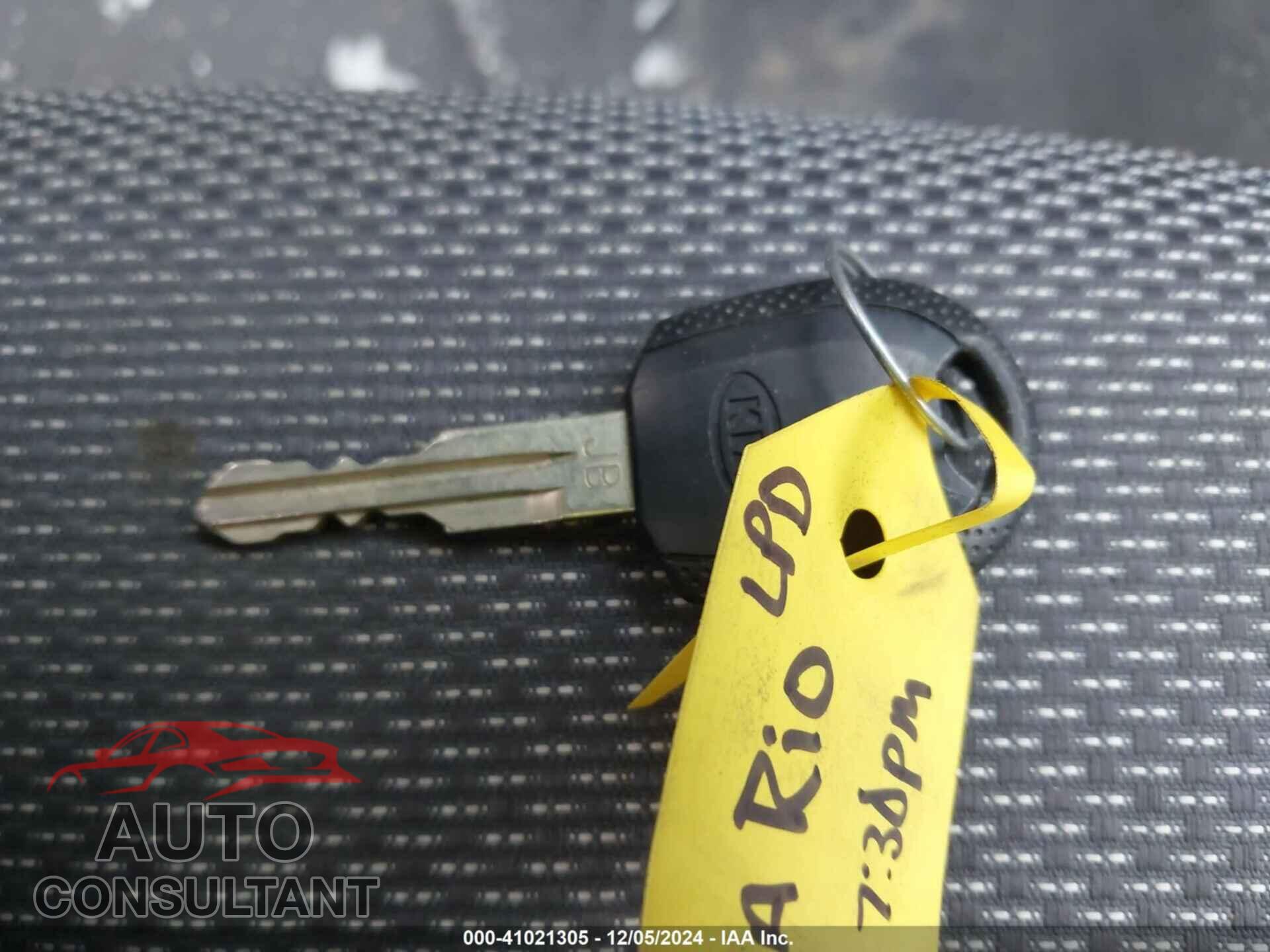 KIA RIO 2009 - KNADE223296499042