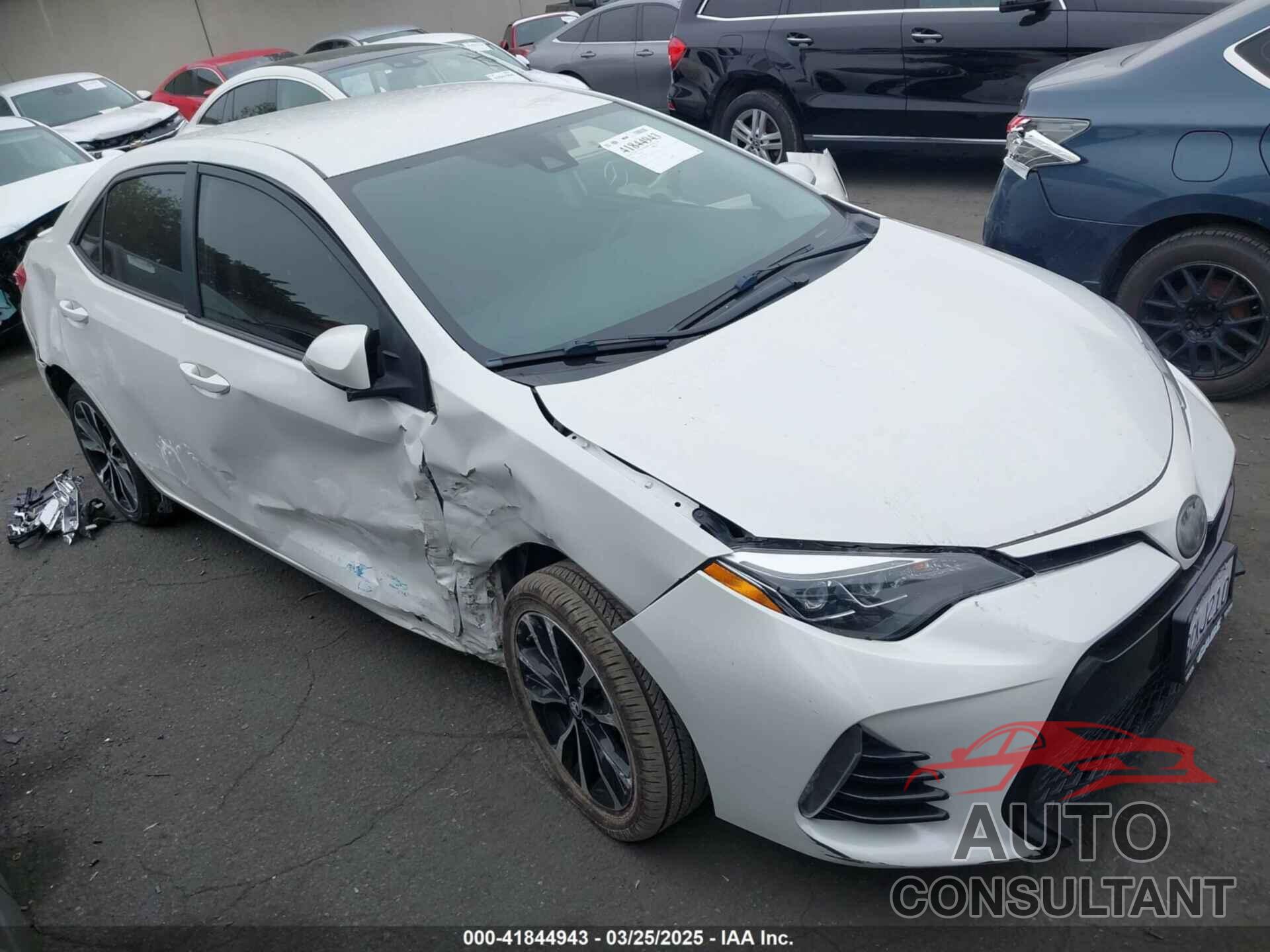 TOYOTA COROLLA 2018 - 5YFBURHE3JP784540