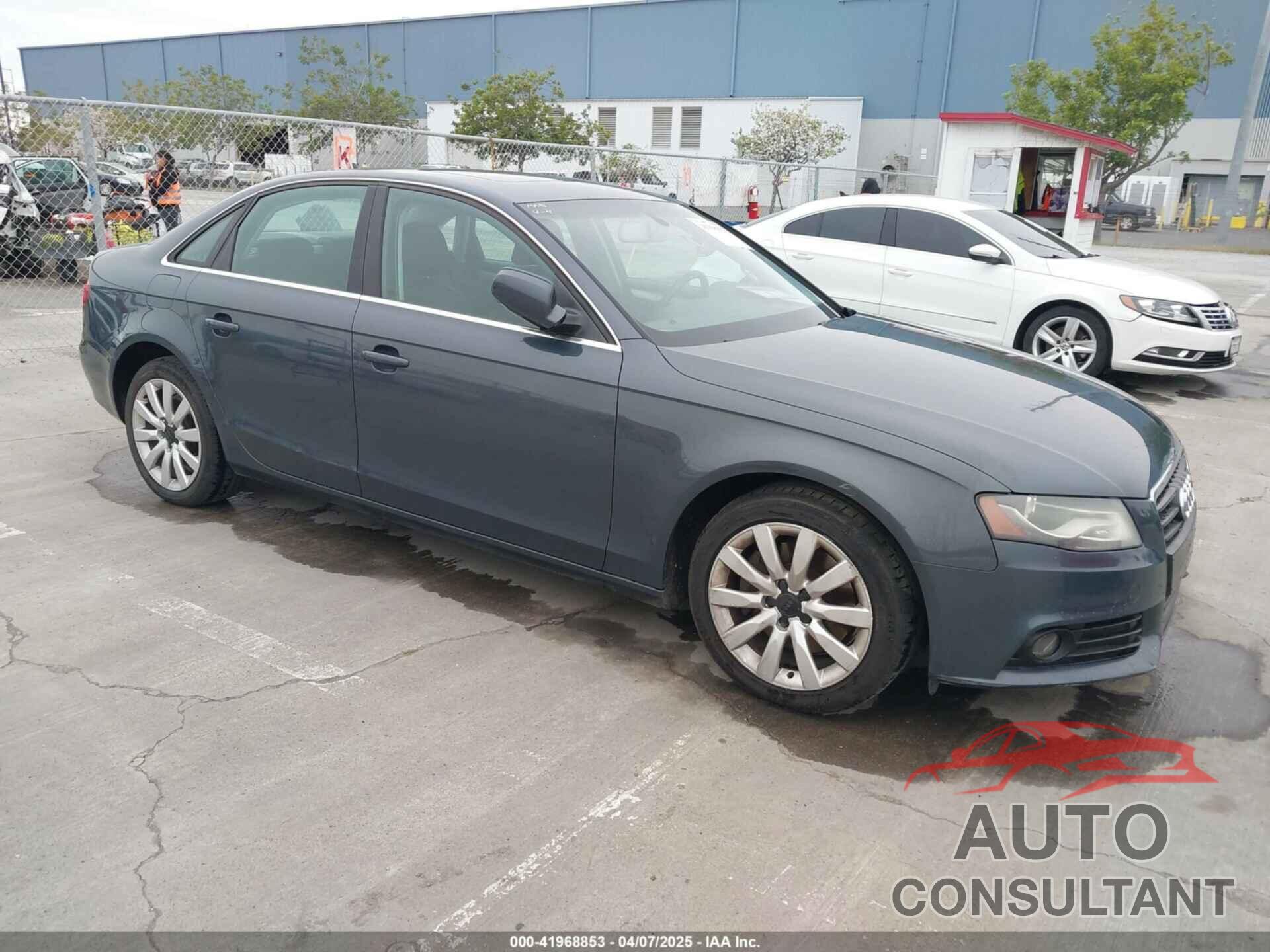 AUDI A4 2010 - WAUEFAFL5AN008852