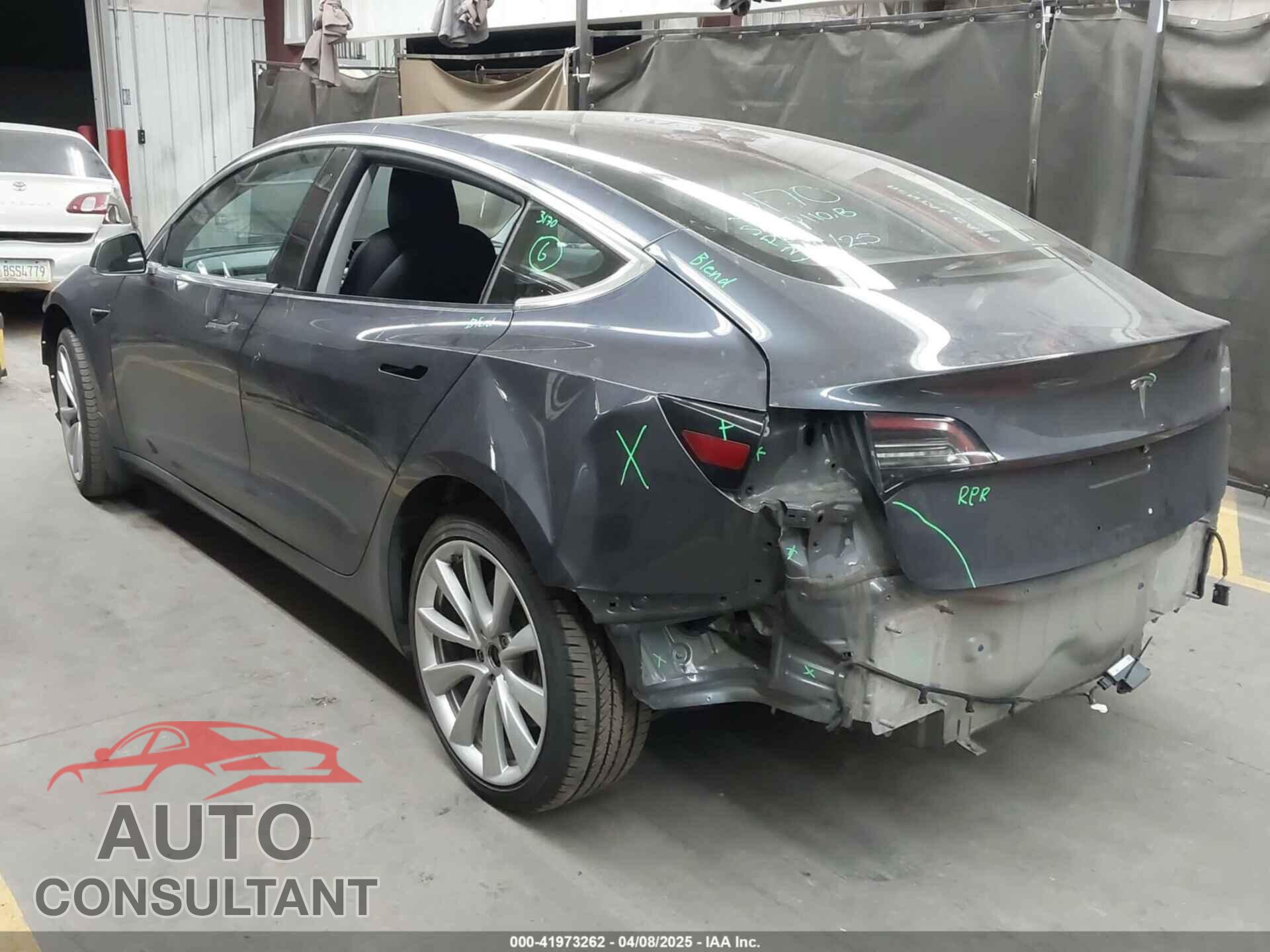 TESLA MODEL 3 2018 - 5YJ3E1EA9JF024211
