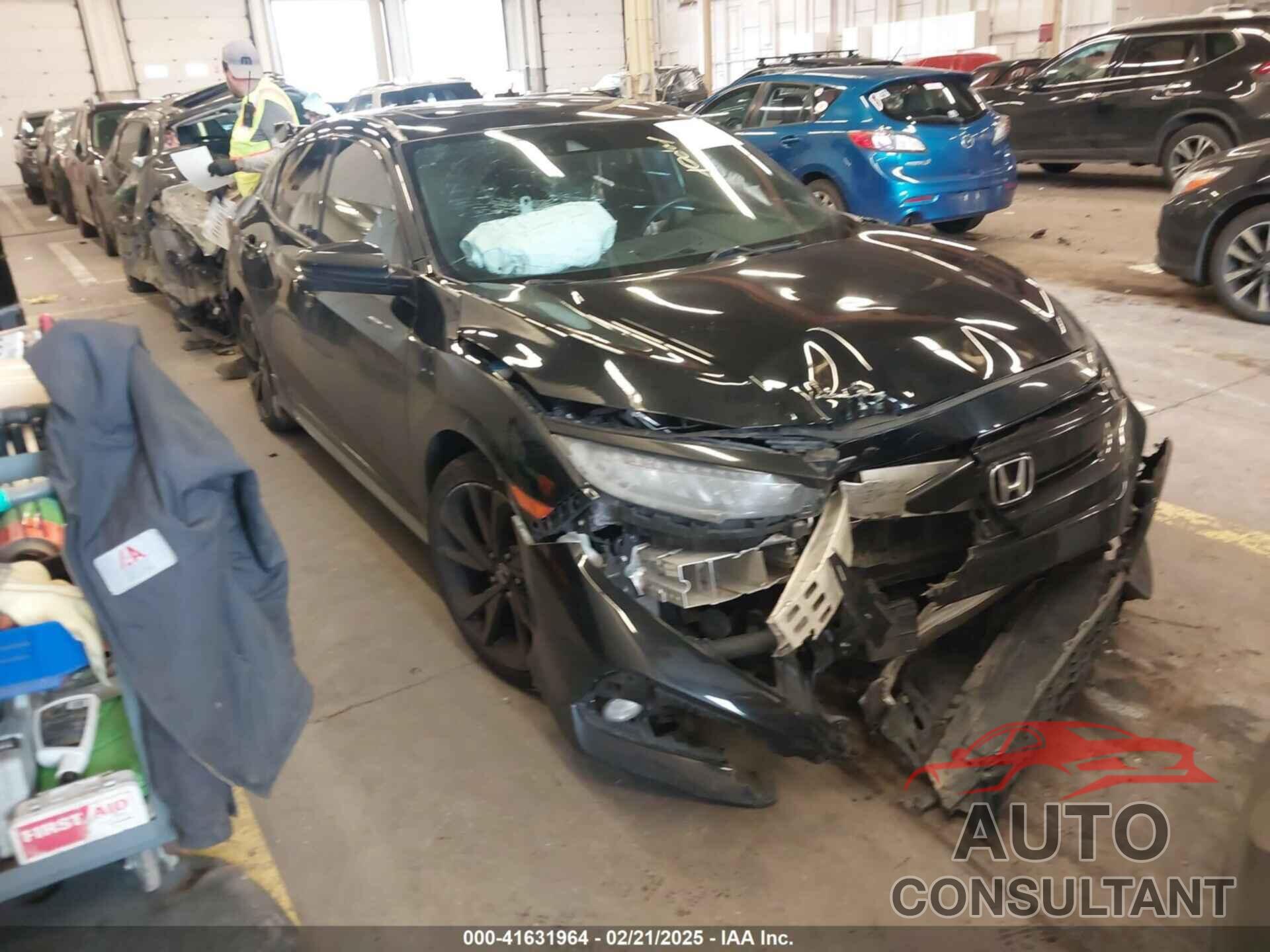 HONDA CIVIC 2017 - SHHFK7H95HU218205